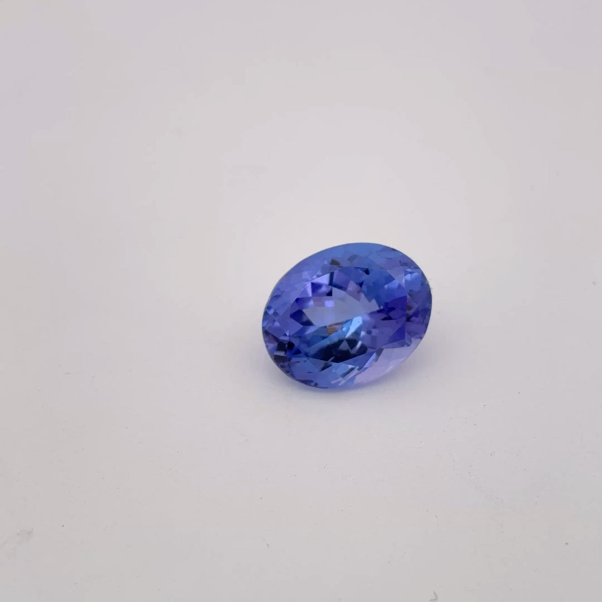 3.96 carat Violet Tanzanite, 11x8.8mm