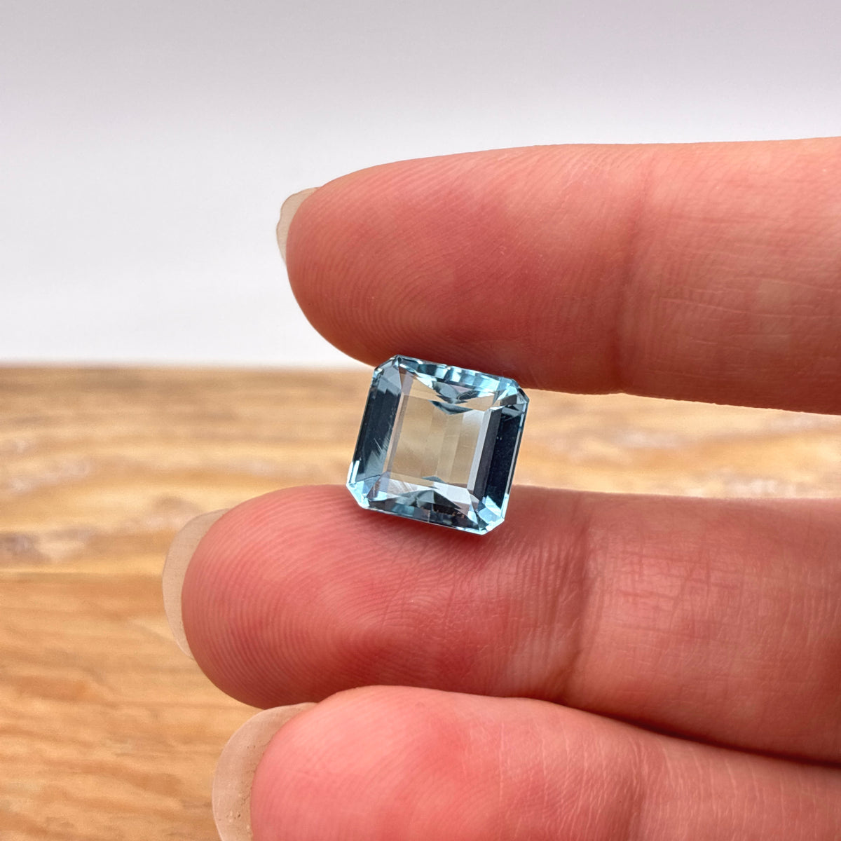 5.63 carat Aquamarine, Approx. 10.5mm Square