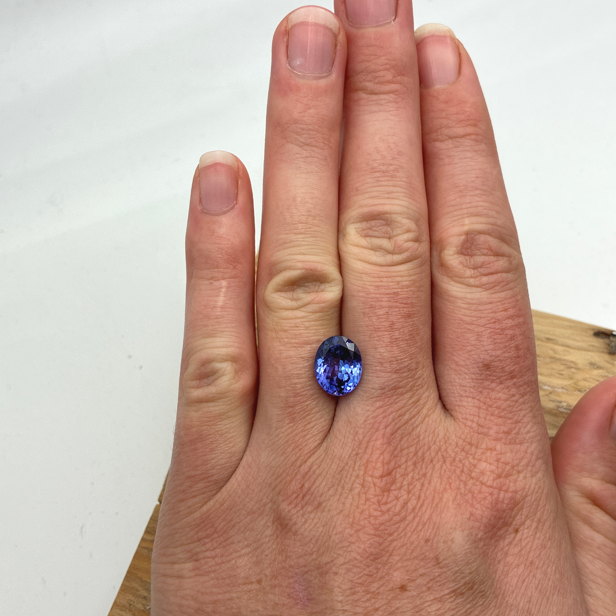 3.96 carat Violet Tanzanite, 11x8.8mm