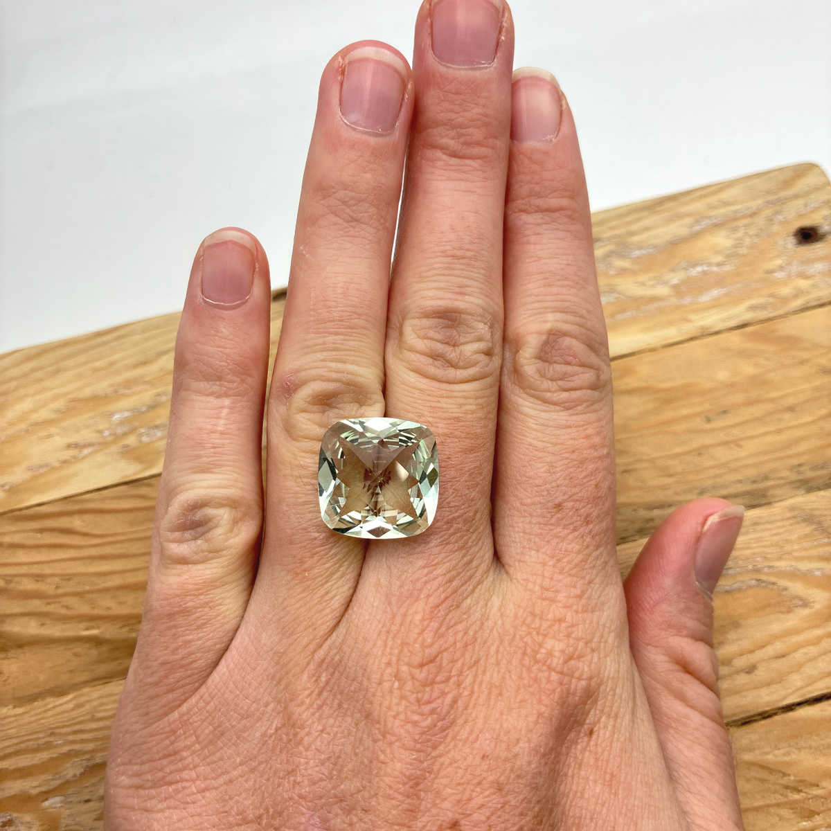 16mm Prasiolite (Light Green Quarts) 11.94 ct Cushion cut