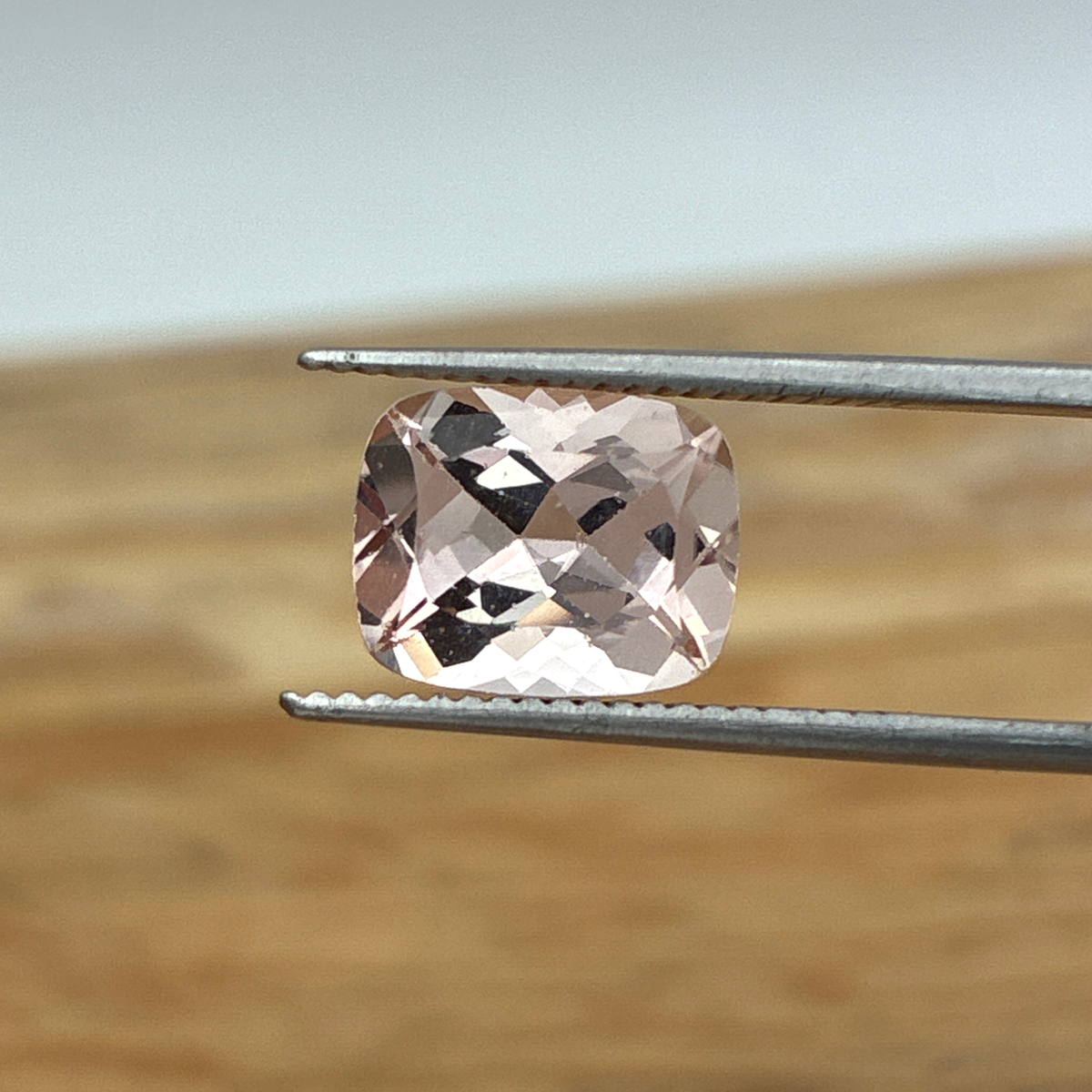 10x8mm Morganite 2.94 carat, Rectangle Cushion Cut