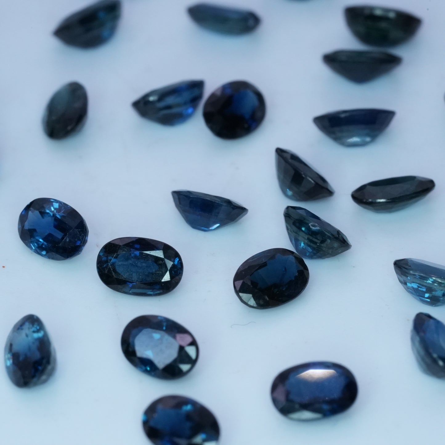 ONE Greenish Blue Natural Sapphire 6x4mm Oval Cut