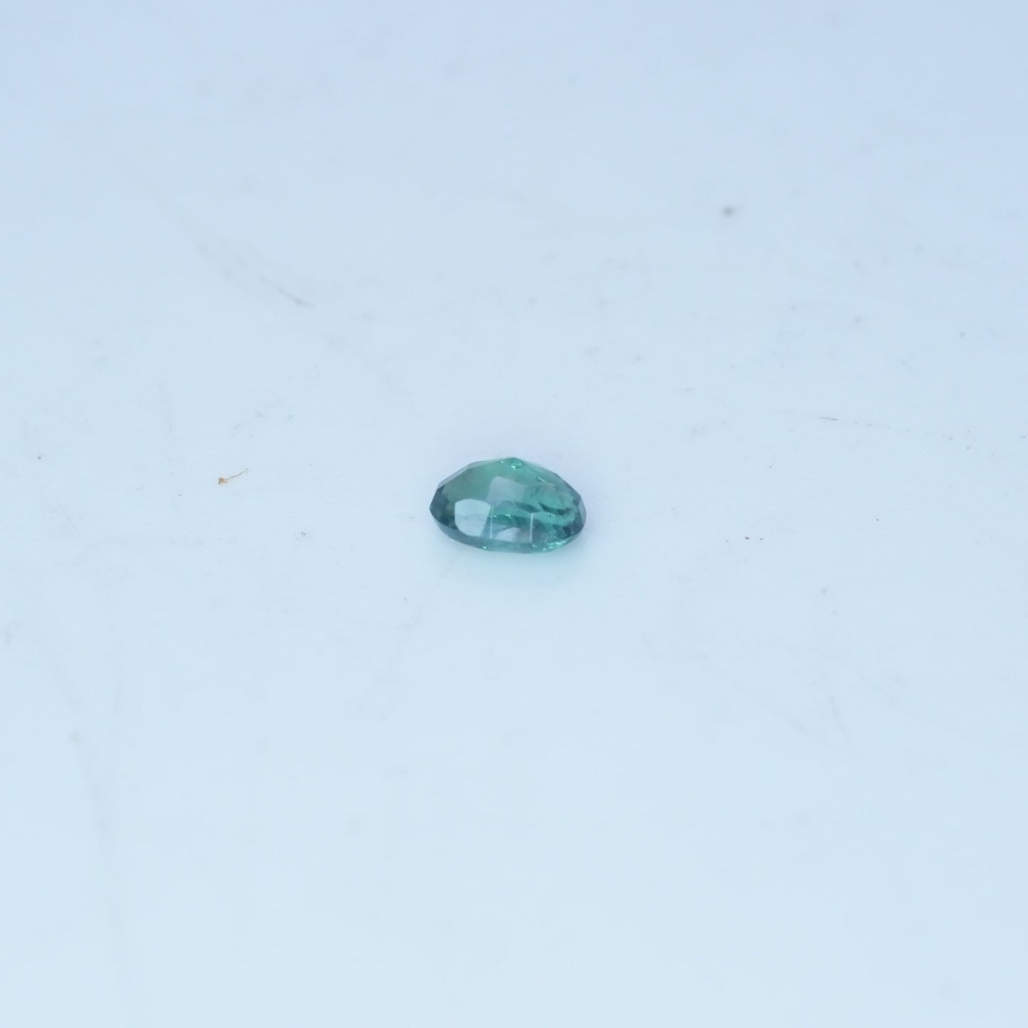 0.20 carat Natural Alexandrite 4.0x2.65mm Oval Cut, Green to Purple Color Change