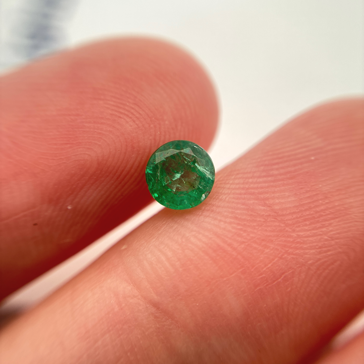 5.4mm Round Cut Green Emerald, 0.63 carat Natural Gem
