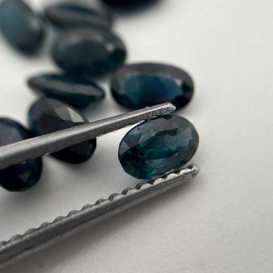 ONE Greenish Blue Natural Sapphire 5x3mm Oval Cut