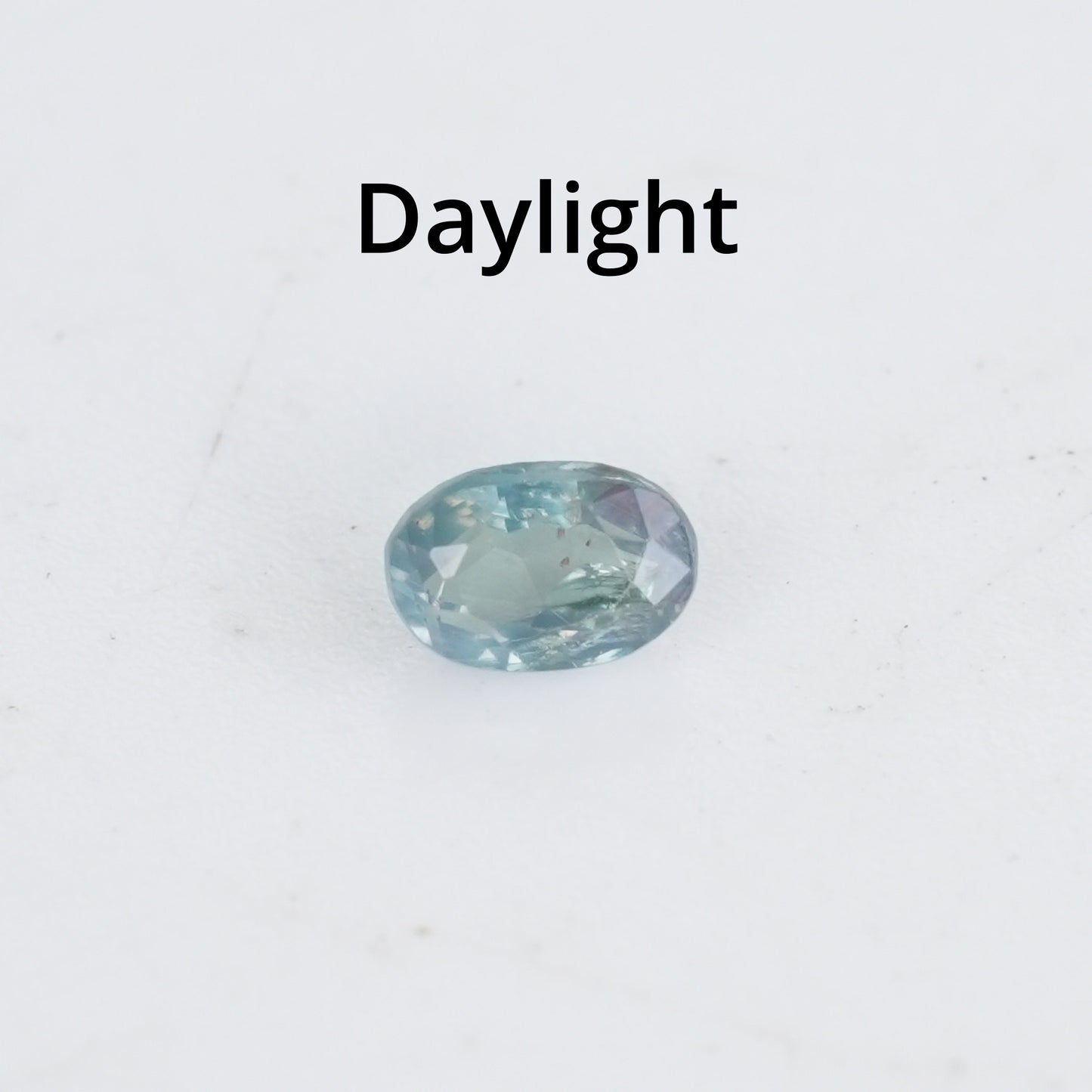 0.20 carat Natural Alexandrite 4.0x2.65mm Oval Cut, Green to Purple Color Change