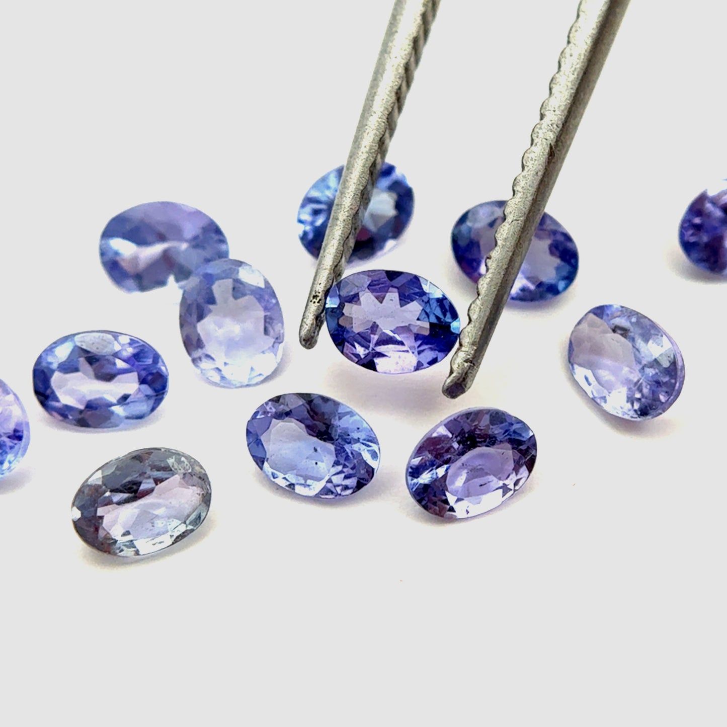 One 4x3mm Tanzanite Oval Cut