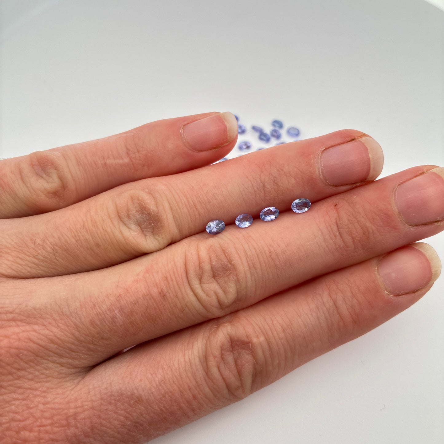 One 4x3mm Tanzanite Oval Cut