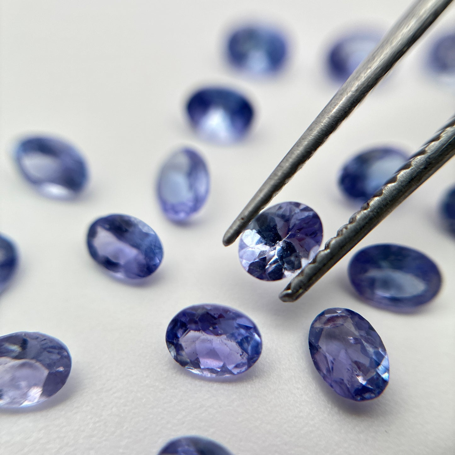 One 4x3mm Tanzanite Oval Cut