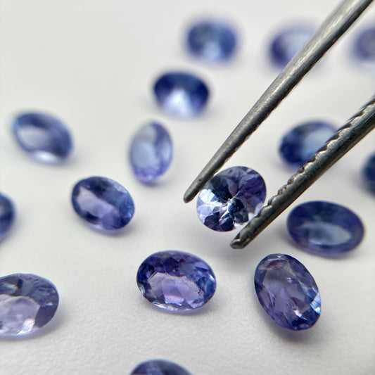 One 4x3mm Tanzanite Oval Cut