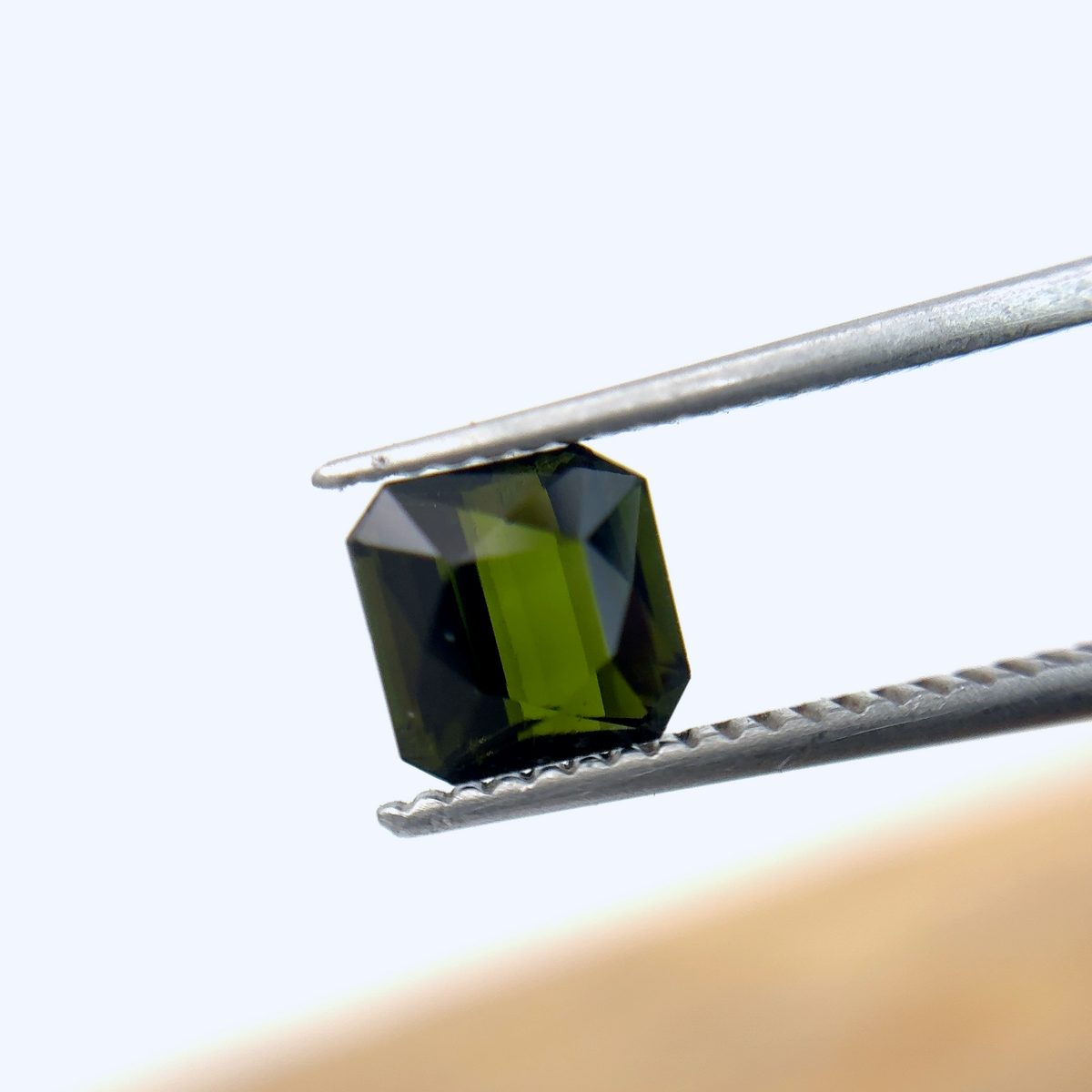 6mm Green Tourmaline, 1.25 carats