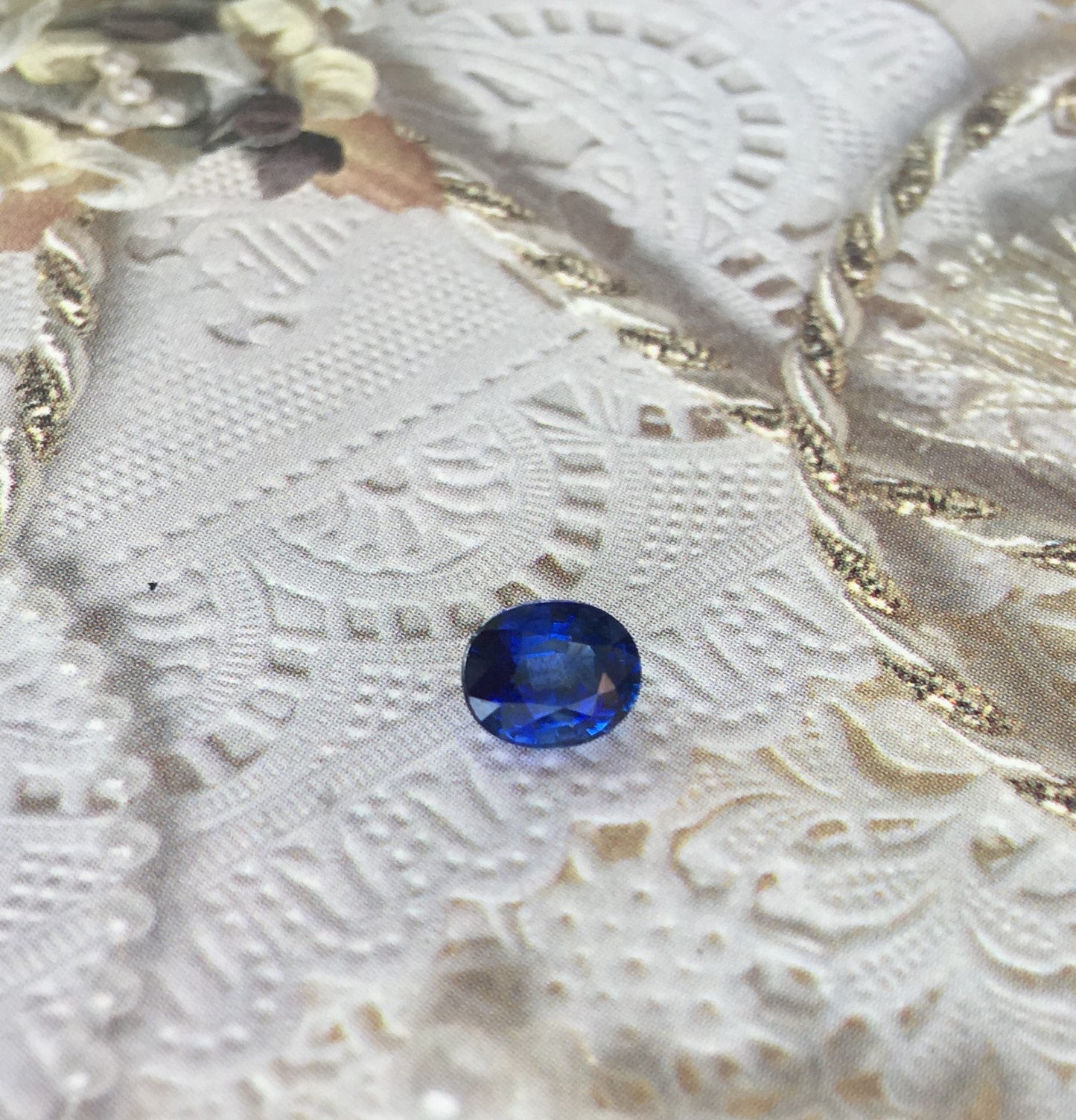 Certified Natural Royal Blue Sapphire 6.49x5.25m Oval Corundum Wholesale Gem 1 carat Eye Clean Faceted Loose Unmounted Appraised Gemstone