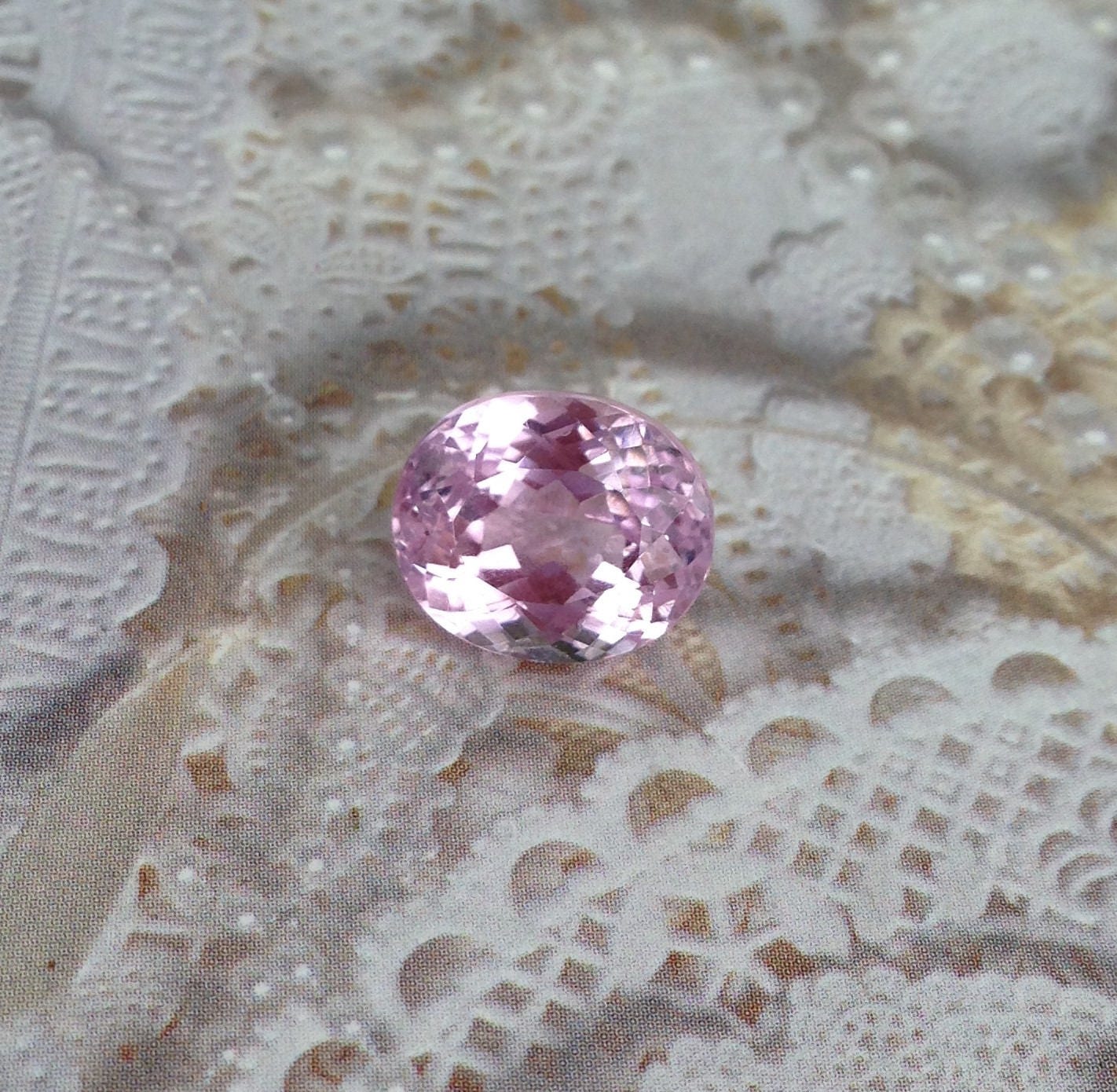 Kunzite 11x13mm 9.16 carats Oval Cut Pink Purple Spodumene Faceted Gem Loose gemstone Unmounted Tested Natural millimeters cts For Jewelry