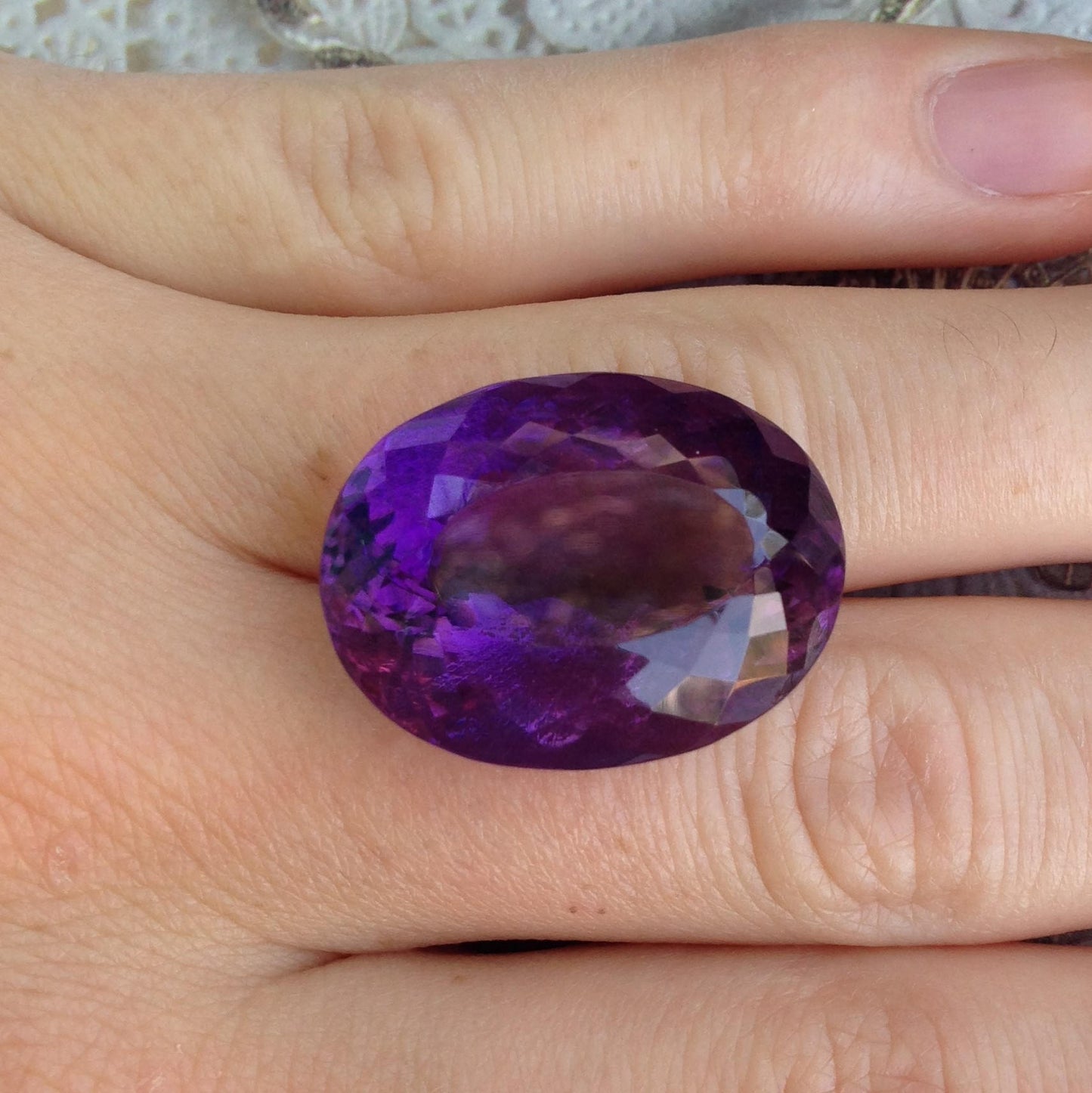 Beautiful 35.7 Carat 24.5x18.5mm Oval Deep Purple Amethyst Nice Loose Gem Wholesale Gemstone Faceted For Gold Jewelry February Birthstone