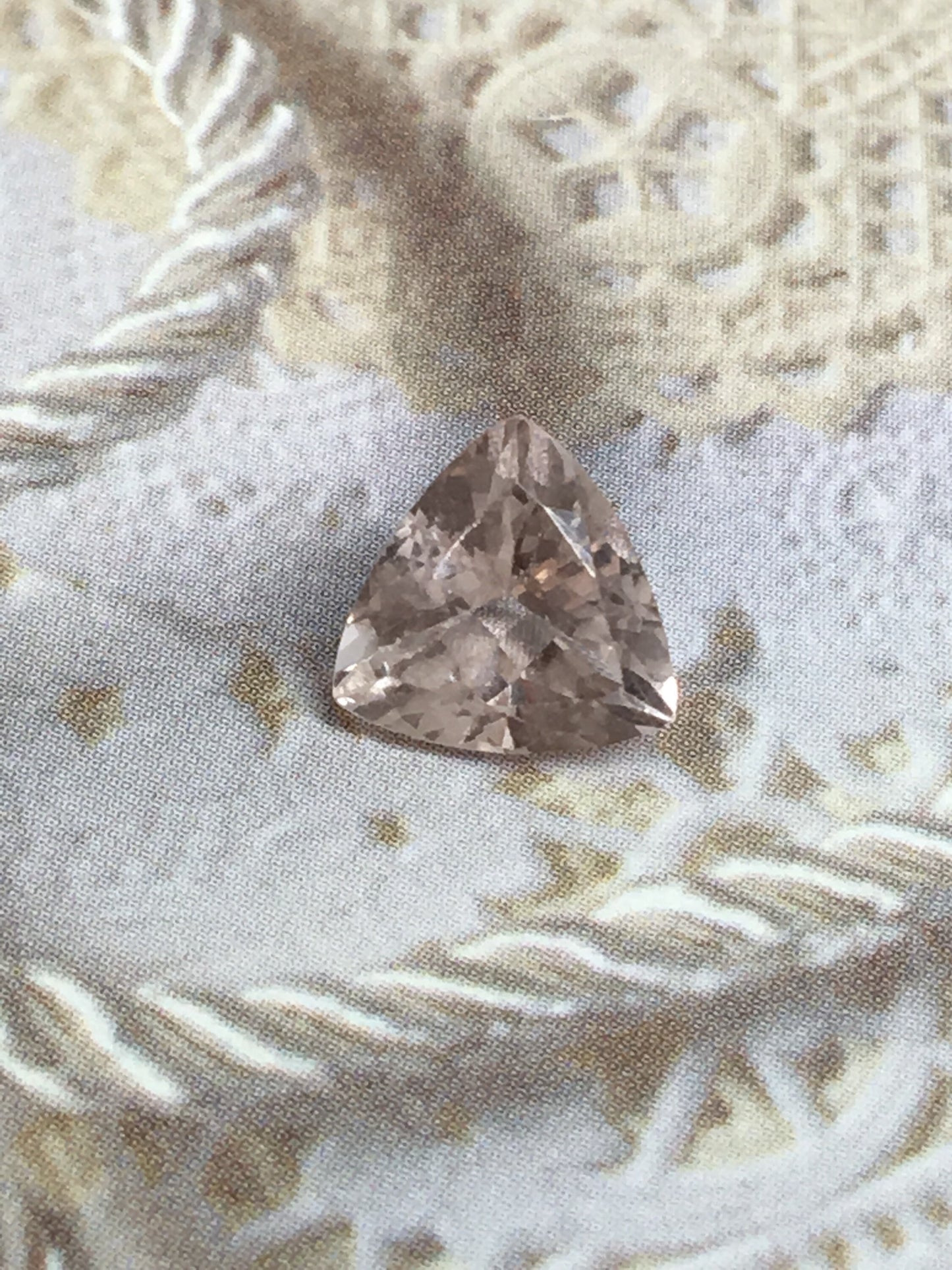 Morganite 8.8x8.7mm 2 Carat Trillion Cut Salmon Pink Peach Loose Gem Unmounted Gemstone For Engagement Ring Wedding Wholesale Tested