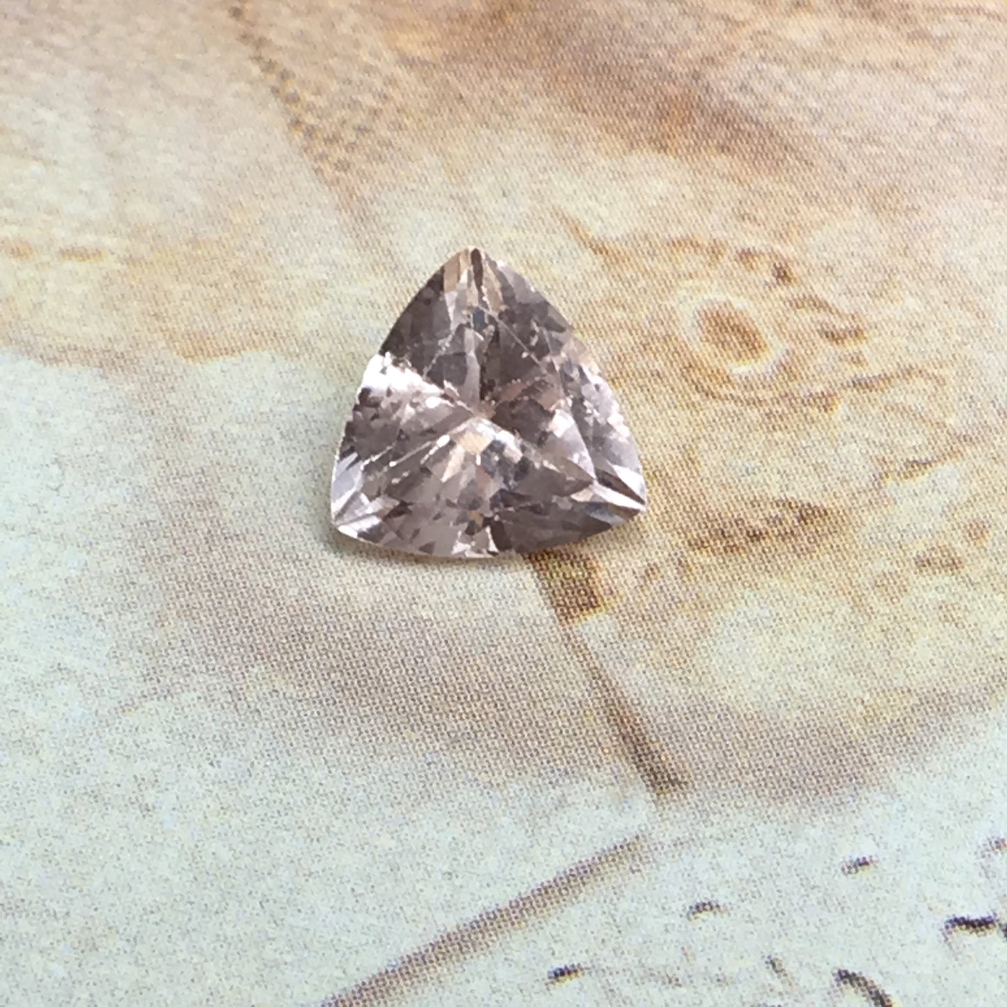 Morganite 8.8x8.7mm 2 Carat Trillion Cut Salmon Pink Peach Loose Gem Unmounted Gemstone For Engagement Ring Wedding Wholesale Tested