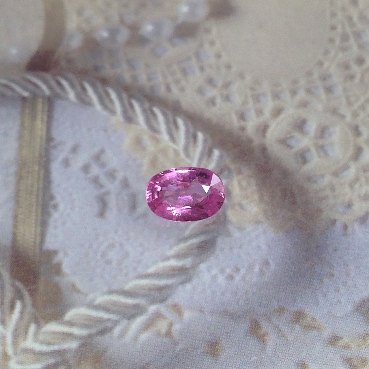 7x5mm Natural Pink Sapphire 0.96 Carats Oval Cut Faceted Loose Gemstone