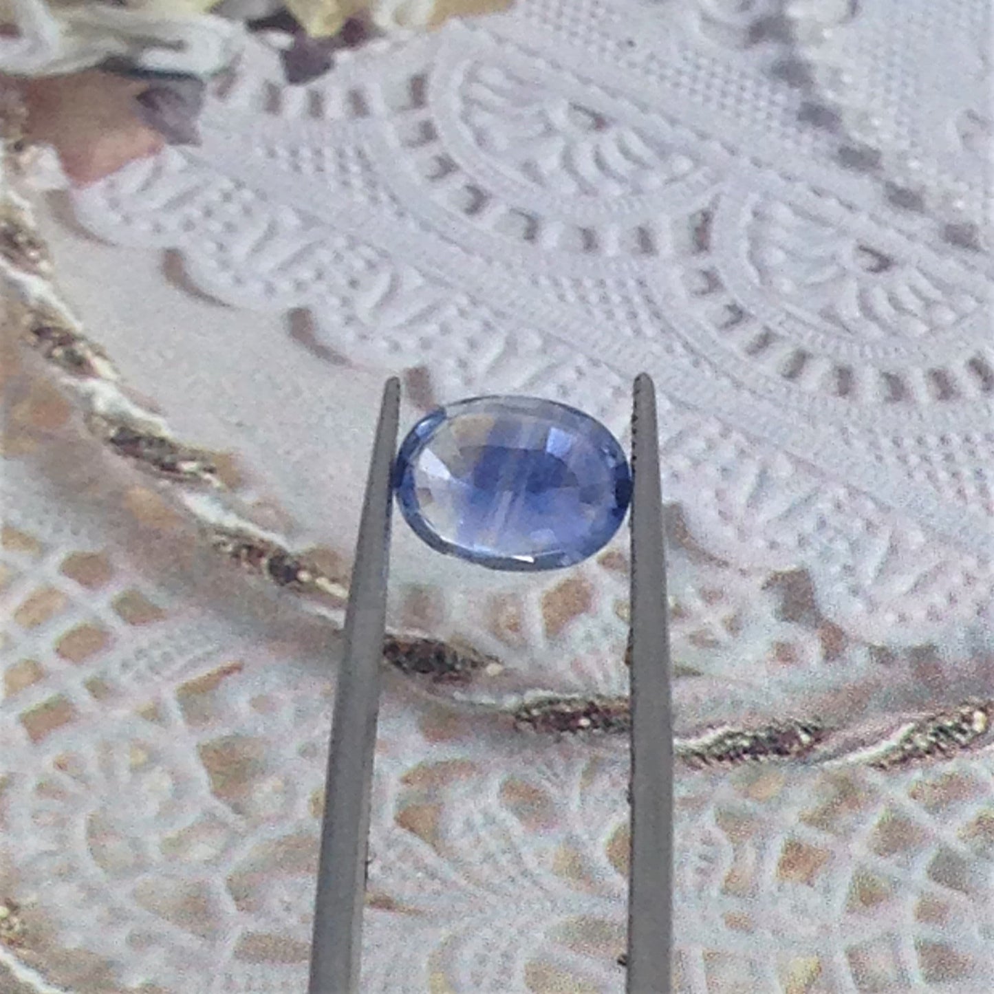 Natural Sri Lanka Blue Sapphire 8x6mm 1.90 Carats Oval Corundum Blue Wholesale Gem Faceted Loose Unmounted Gemstone Fancy Heat Only