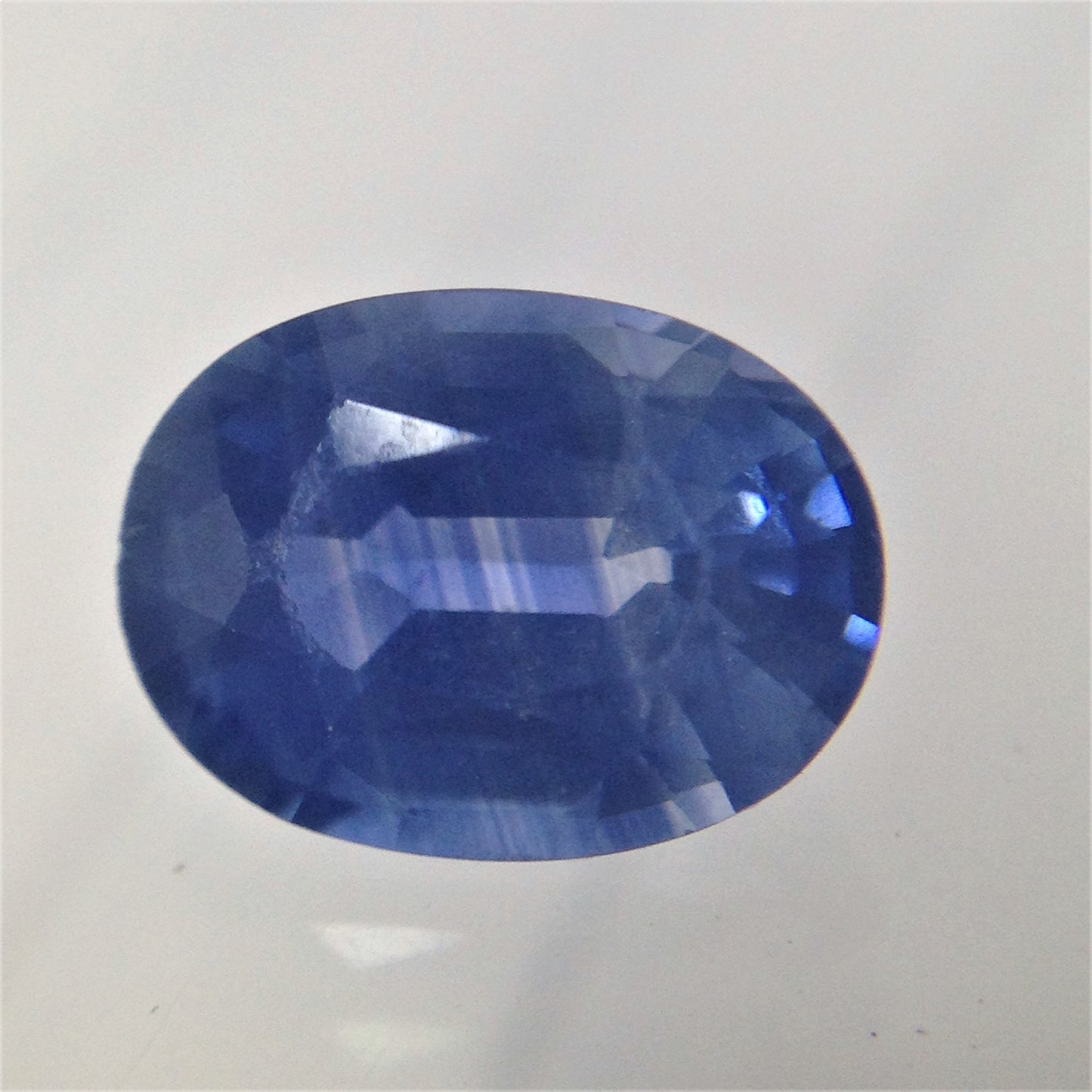 Natural Sri Lanka Blue Sapphire 8x6mm 1.90 Carats Oval Corundum Blue Wholesale Gem Faceted Loose Unmounted Gemstone Fancy Heat Only
