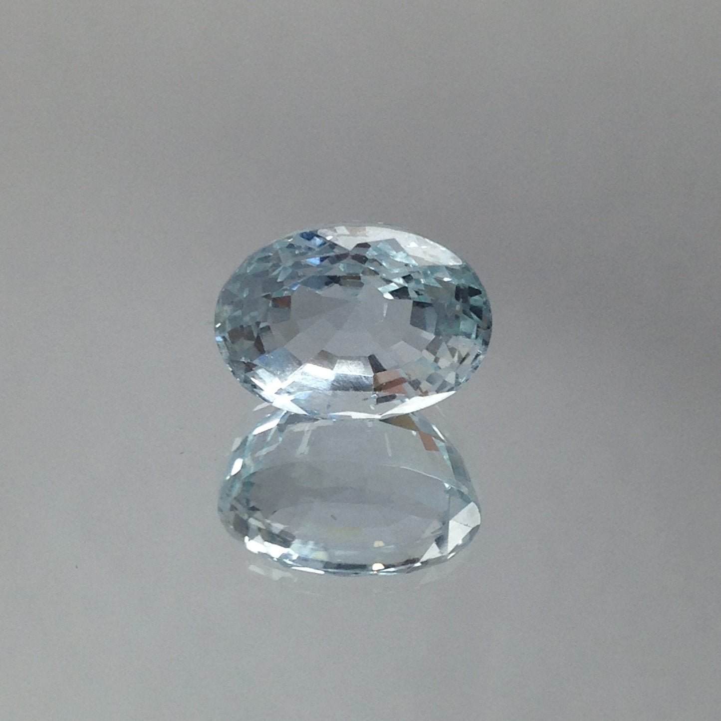 9 carat Aquamarine Natural Light Blue Oval  Step Cut 14.2x10.4mm  Loose Faceted Gemstone Beryl March Birthstone Wholesale Gems