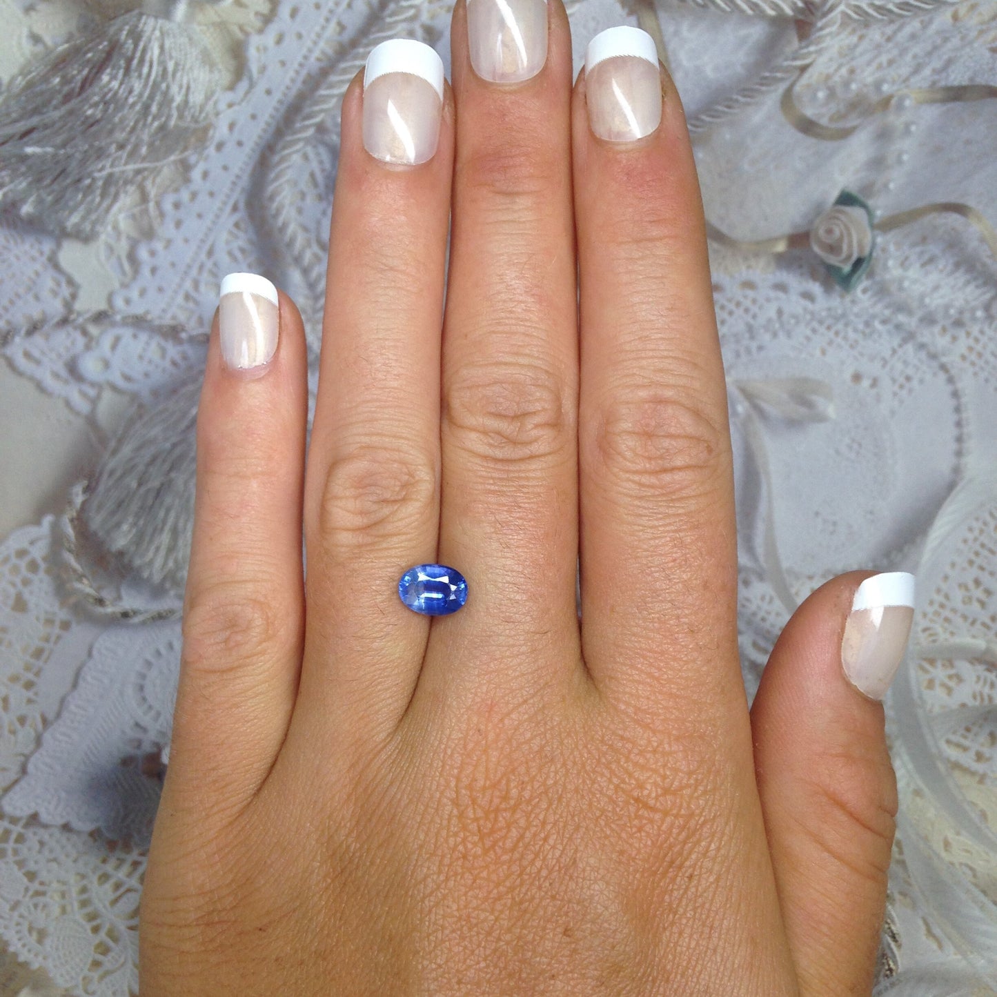 Natural Sri Lanka Blue Sapphire 8x6mm 1.90 Carats Oval Corundum Blue Wholesale Gem Faceted Loose Unmounted Gemstone Fancy Heat Only