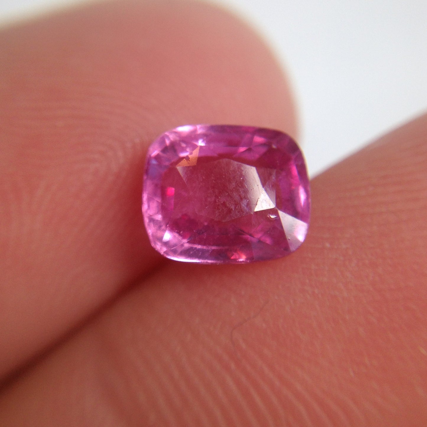 1.77 Carat Natural Pink Sapphire 7.4x6.2mm Cushion cut Loose Gemstone Faceted Gem Corundum Fancy Vivid Color Sapphire