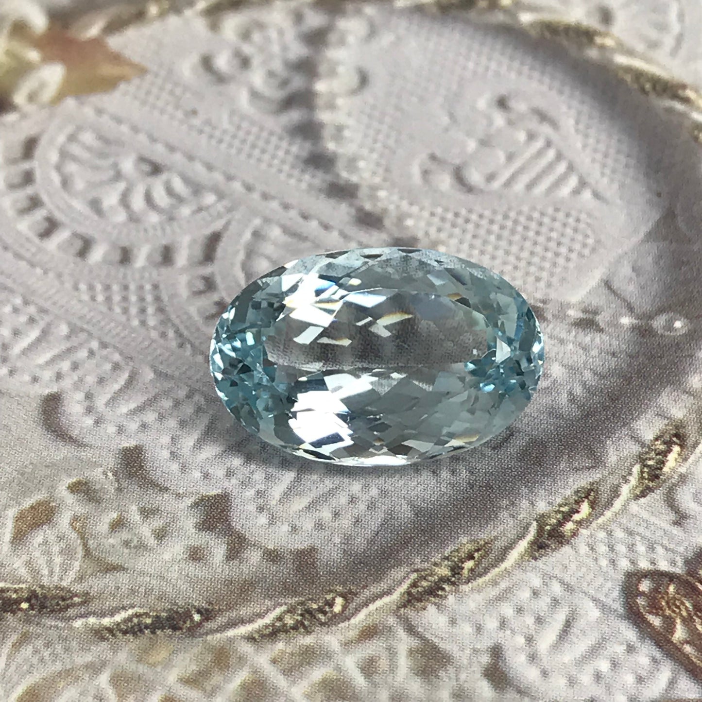 17x11mm Natural Aquamarine 8.64 carats Light Blue Oval Cut Loose Gem Faceted Gemstone Large March Birthstone