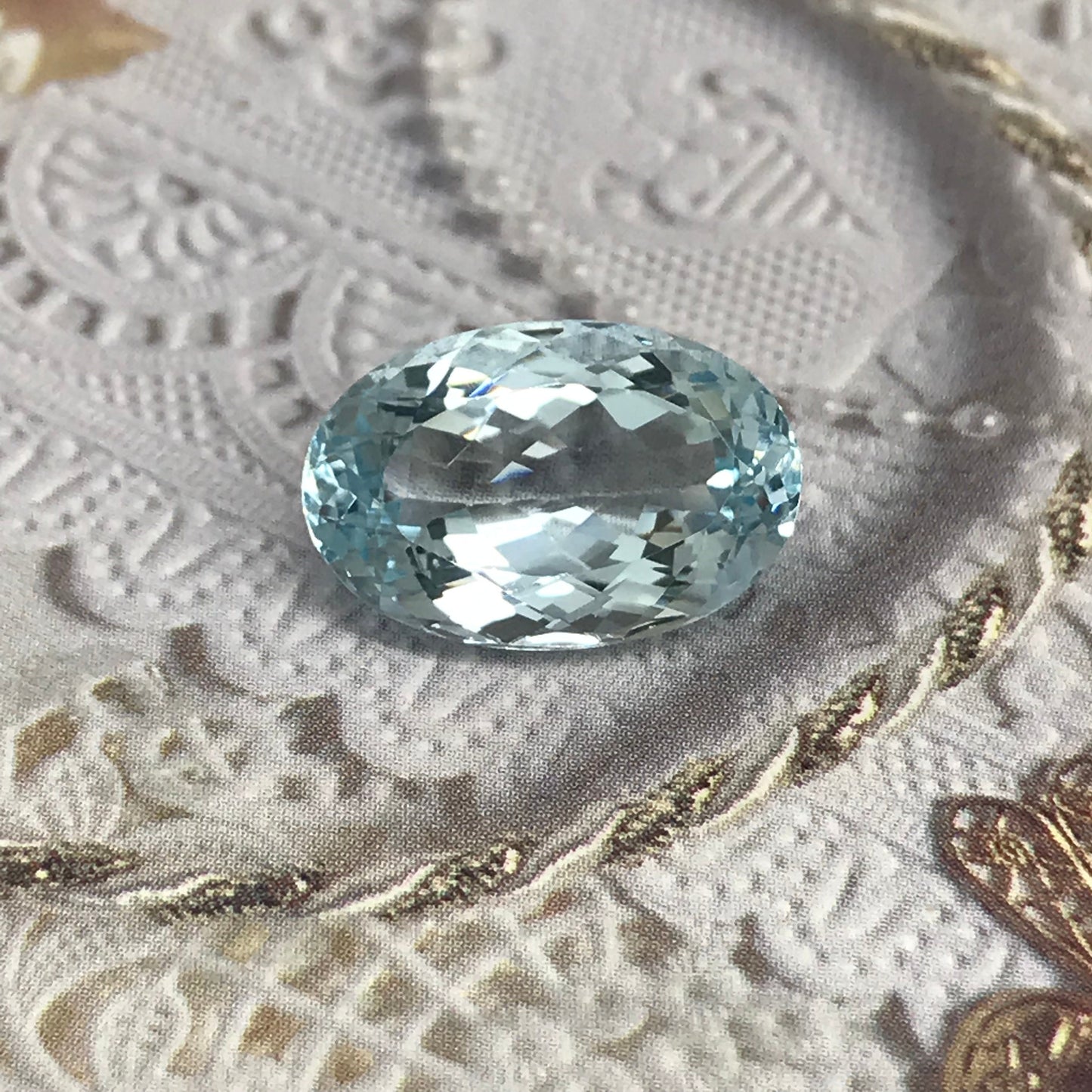 17x11mm Natural Aquamarine 8.64 carats Light Blue Oval Cut Loose Gem Faceted Gemstone Large March Birthstone