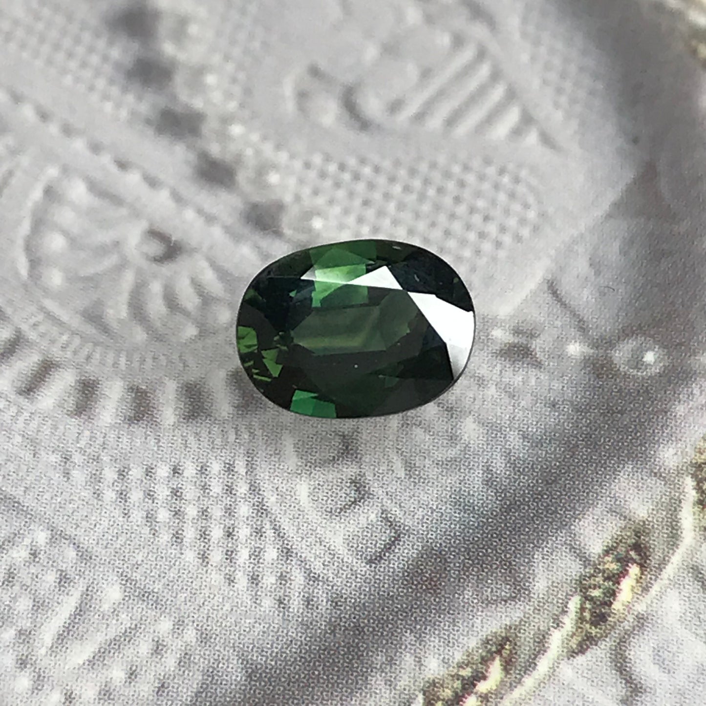 8x6mm Natural Green Sapphire 1.39 Carat, Oval cut Corundum Wholesale Faceted Loose Gemstone