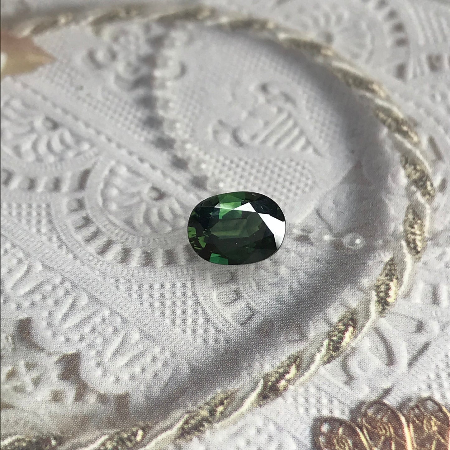 8x6mm Natural Green Sapphire 1.39 Carat, Oval cut Corundum Wholesale Faceted Loose Gemstone