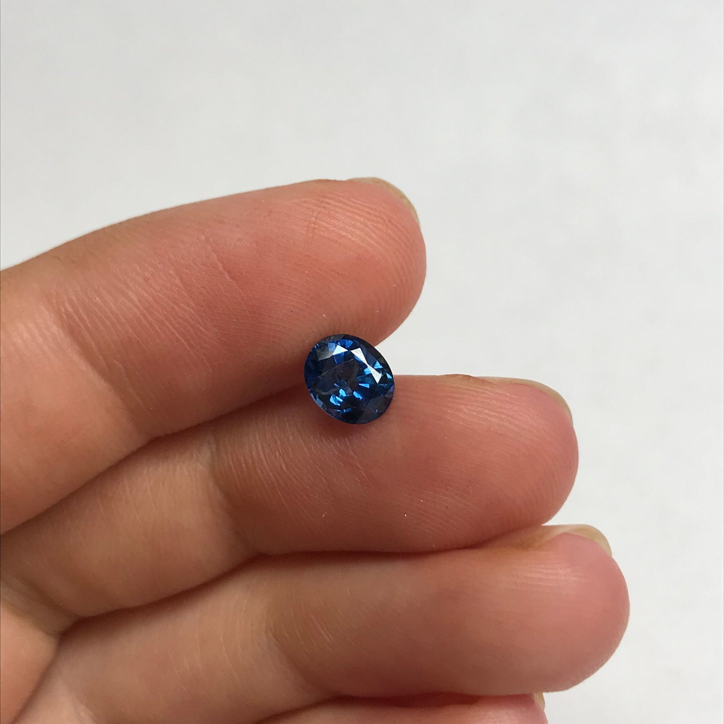 1.10 Carats Natural Blue Sapphire 6.5x5.4 mm Oval Corundum Blue Wholesale Gem Faceted