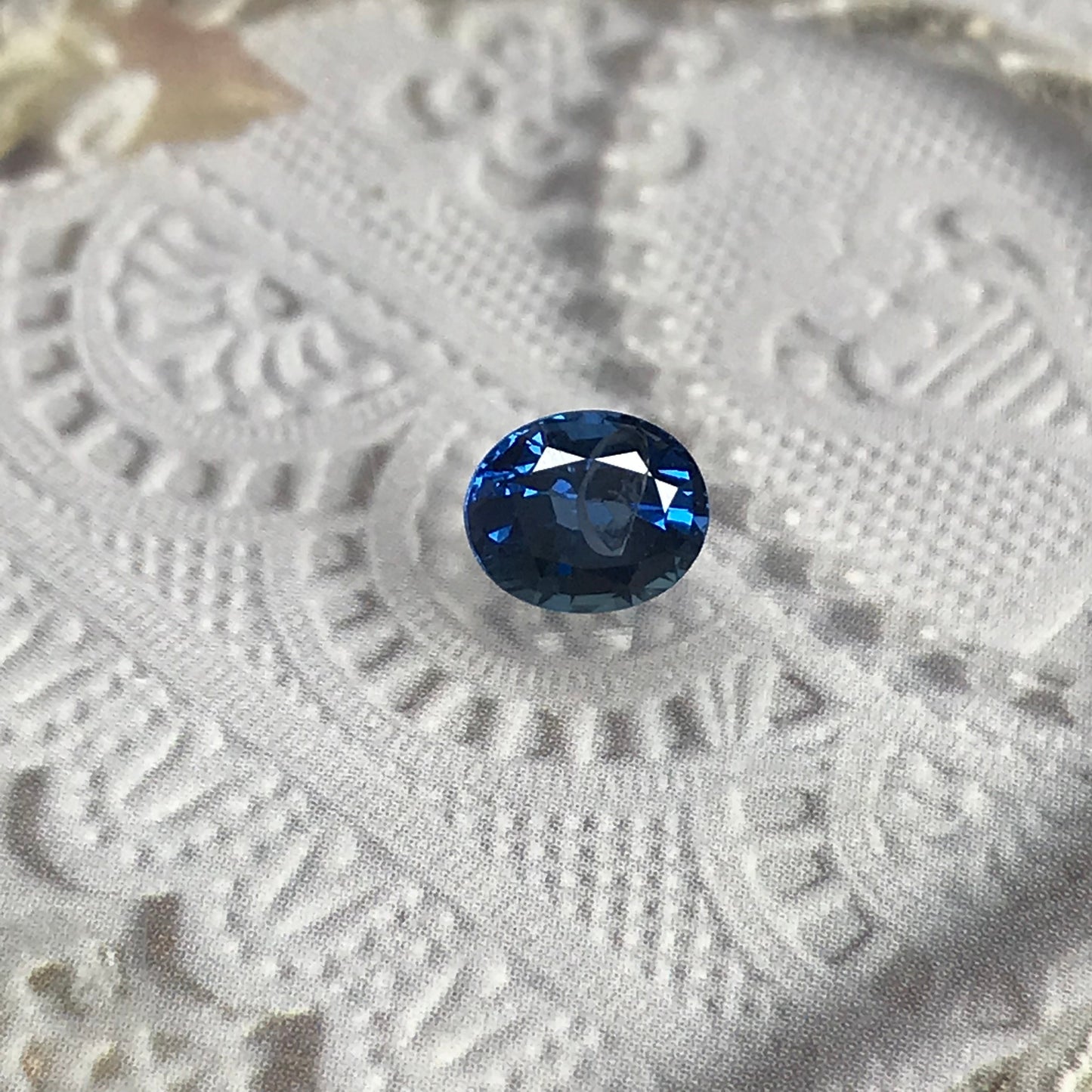 1.10 Carats Natural Blue Sapphire 6.5x5.4 mm Oval Corundum Blue Wholesale Gem Faceted