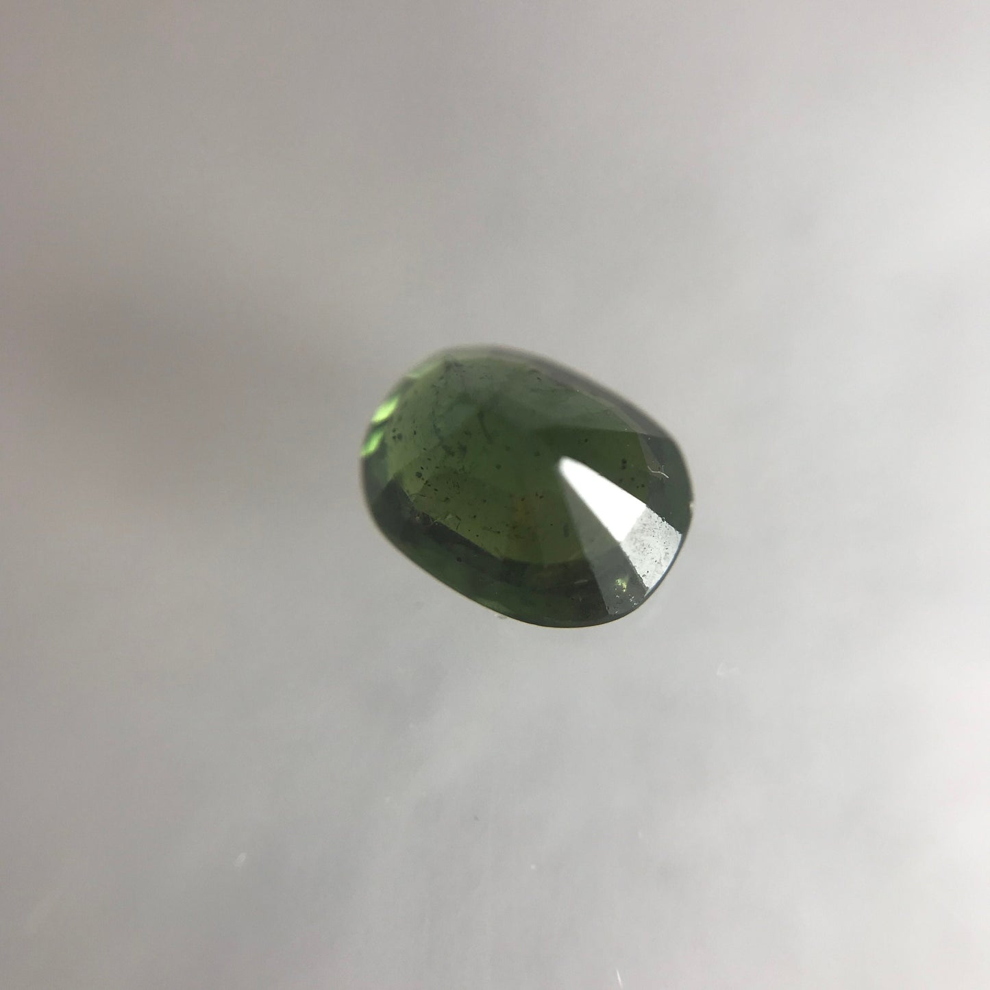 6.5x5mm Natural Green Sapphire Oval Cut Corundum 1.08 carats Faceted Loose