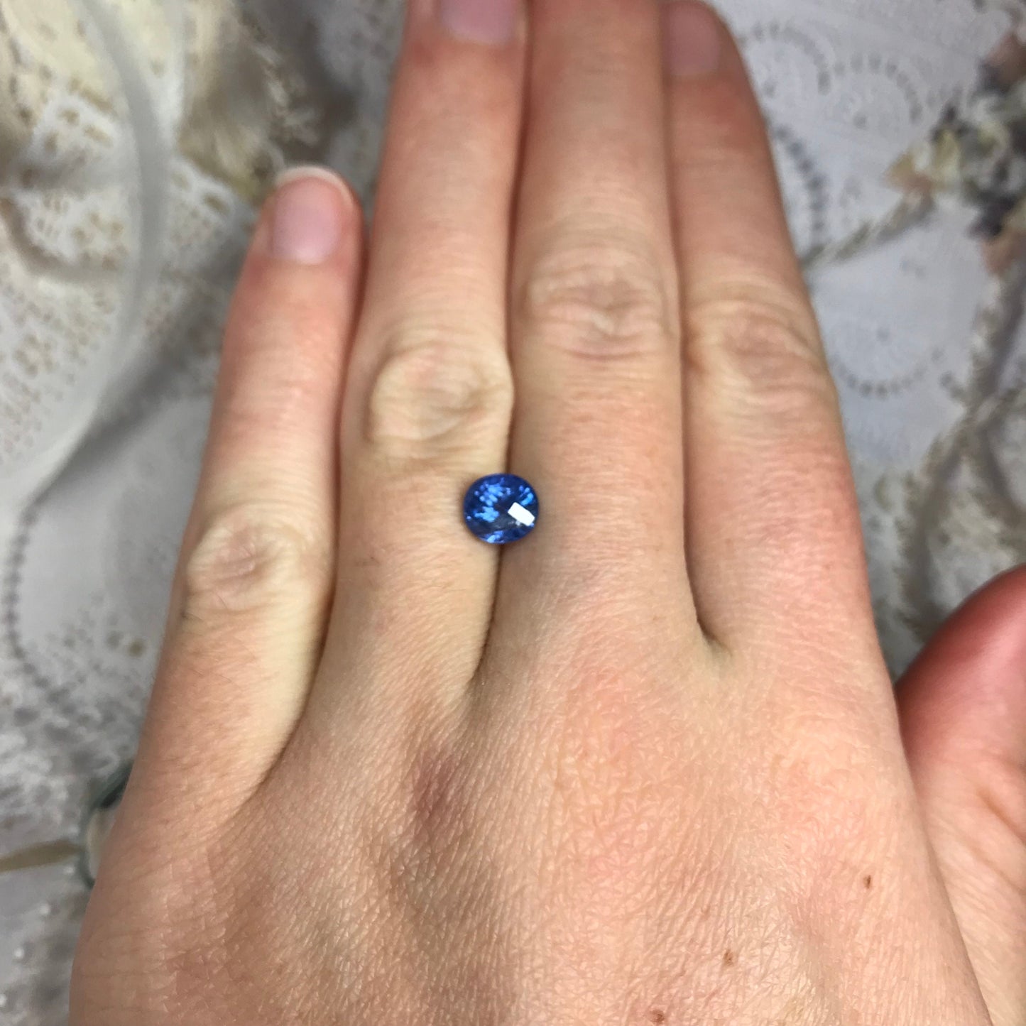 Natural Medium Blue Sapphire 6 mm roval round 1.73 Carats Oval Corundum Gem Faceted Loose Unmounted Gemstone Fancy prob Heat checkerboard ct