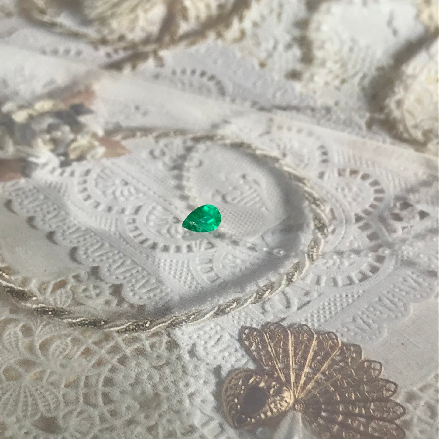 6x4mm Green Emerald mm 0.45 Carats Pear Cut Loose Faceted Gemstone