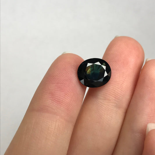 11x9.5mm Natural Bi-Color Blue Sapphire 4.87 Carats Green Triangle Color Zoning Oval Corundum Gem Faceted Loose Gemstone Dark Blue 5 cts