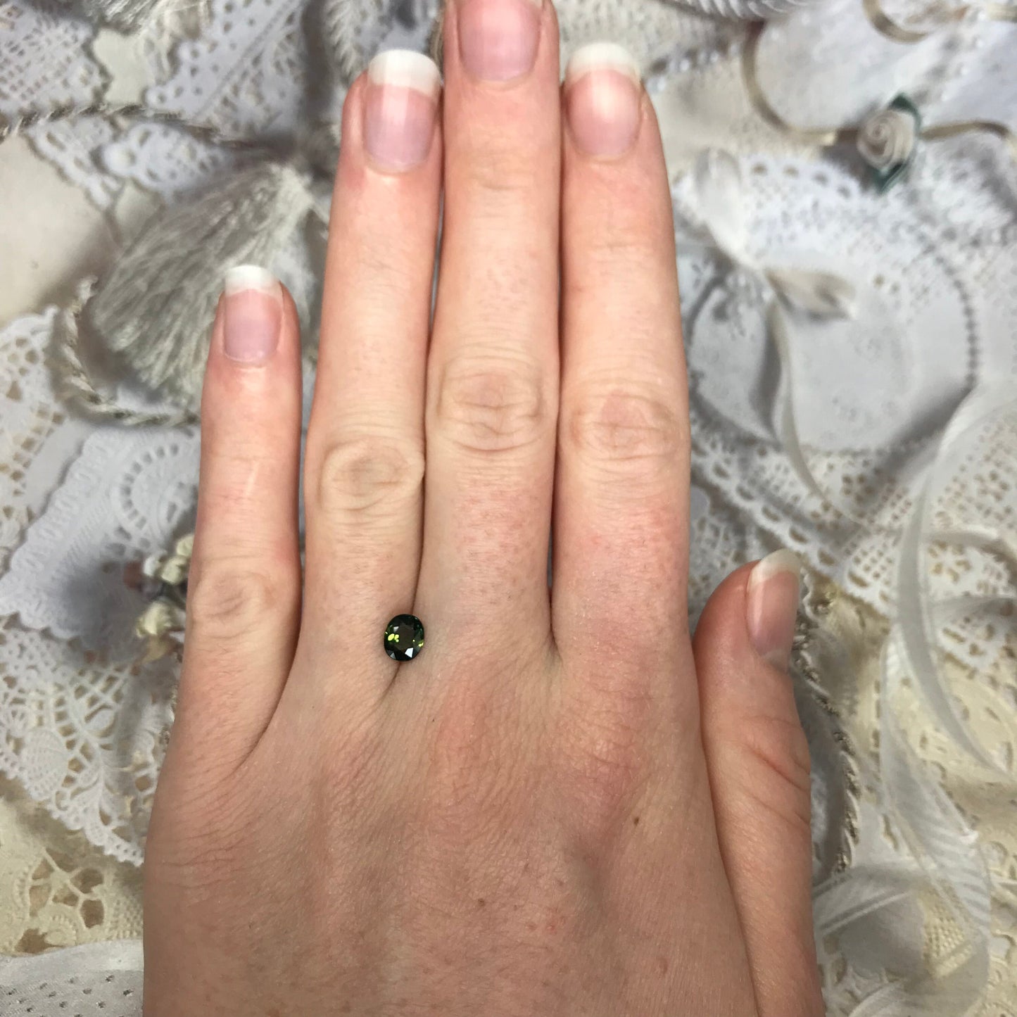 6x5mm Natural Green Sapphire 0.77 Carats Oval Corundum Wholesale Gem Faceted Loose Gemstone Heated 6.7x5mm