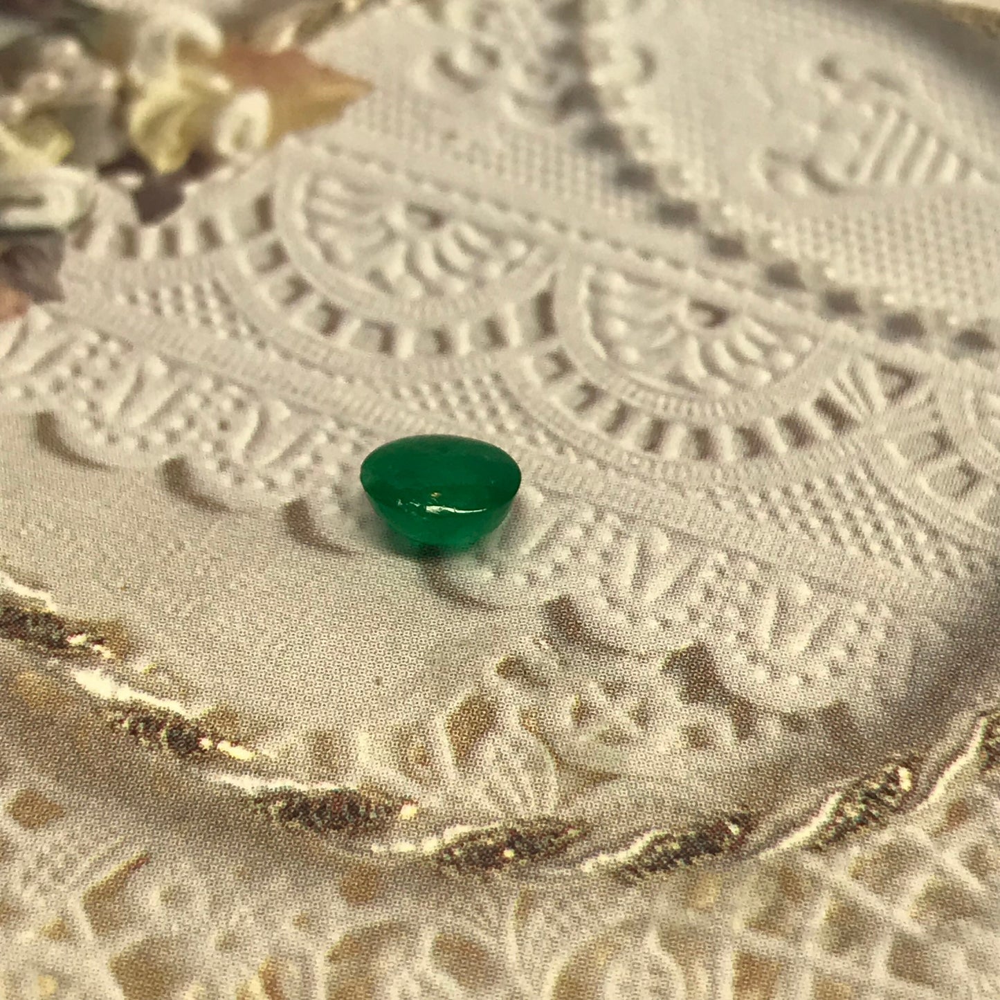 6x5mm Green Emerald Cabochon 0.80 Carats Loose Gem Gemstone Genuine Emerald Unmounted for Pendant Jewelry