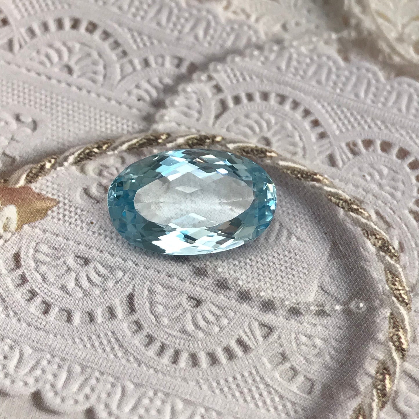 13 carat Natural Aquamarine Light Blue 19.5x12mm Oval Cut Loose Faceted Gemstone Large March Birthstone