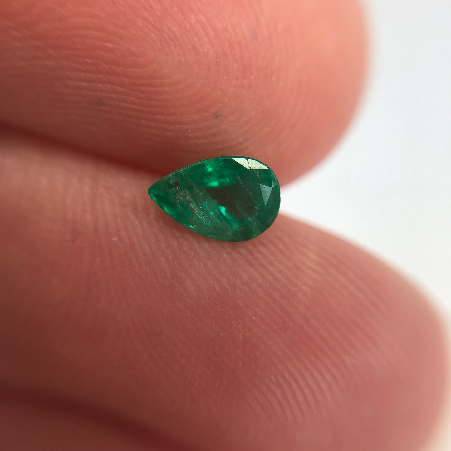 6x4mm Green Emerald mm 0.45 Carats Pear Cut Loose Faceted Gemstone