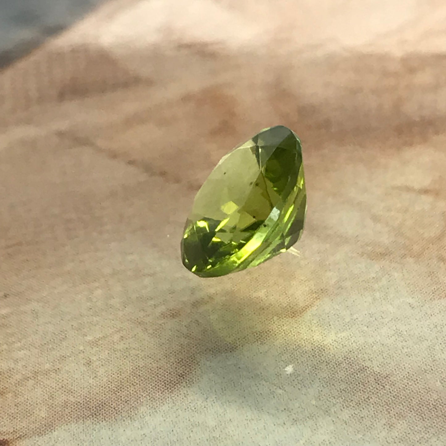Green Peridot 9mm Round Cut 2.70 carat Loose Natural Gem August Birthstone for Jewelry Making Faceted Unmounted Gemstone, Natural Peridot