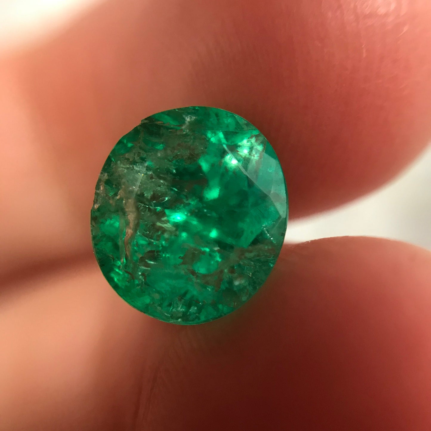 8x9mm Natural Emerald 2.4 Carat Oval Cut Loose Faceted Gem Precious Unmounted Gemstone Real Natural Transparent Green Stone