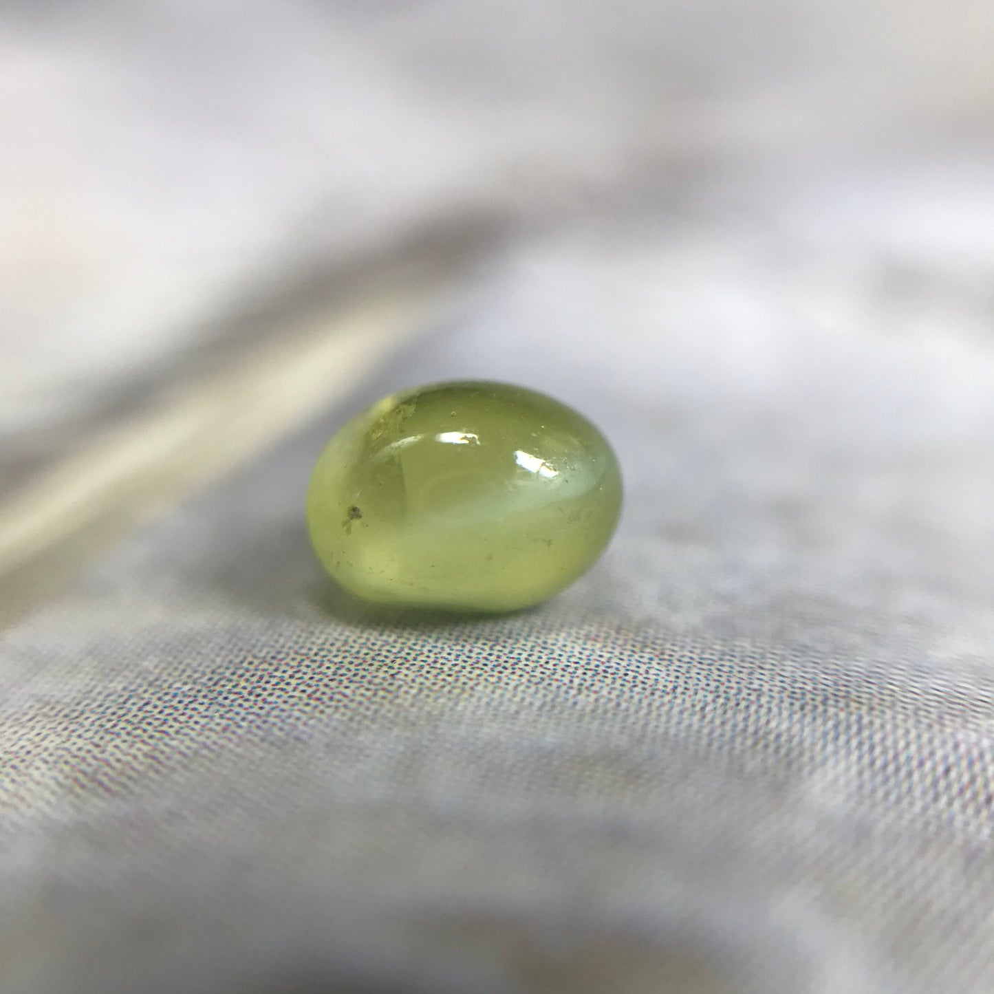Natural Cat's Eye Chrysoberyl 1 Carat 5.4x4 mm Oval Unmounted Loose Cabochon Yellow Green Honey Colored Real Rare Gemstone Flowing Gems