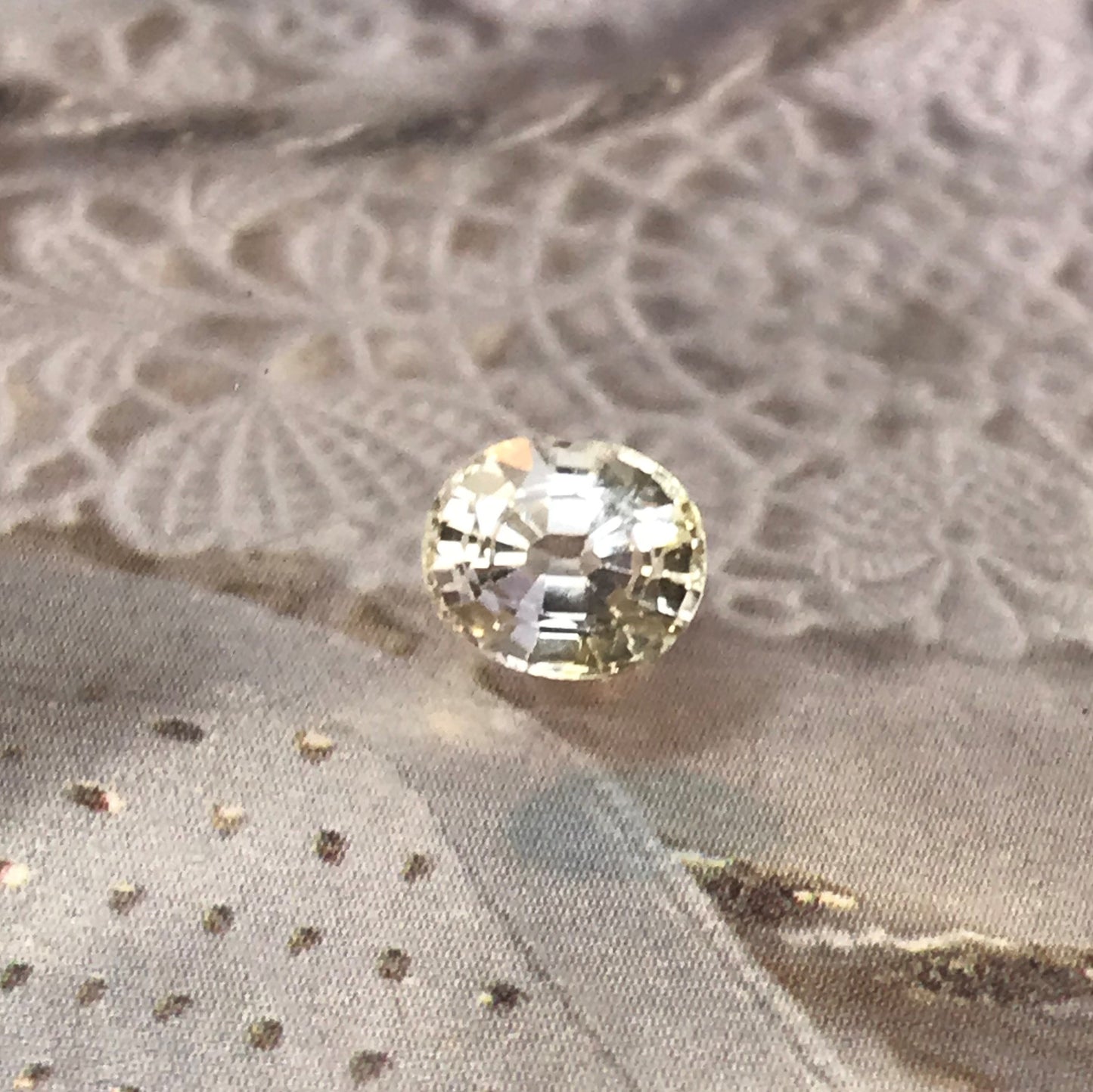 Natural Light Yellow Sapphire 1.11 cts 6.4x5.4mm Oval Corundum Gem Faceted Loose Unmounted Gemstone Probably No Heat 6x5mm