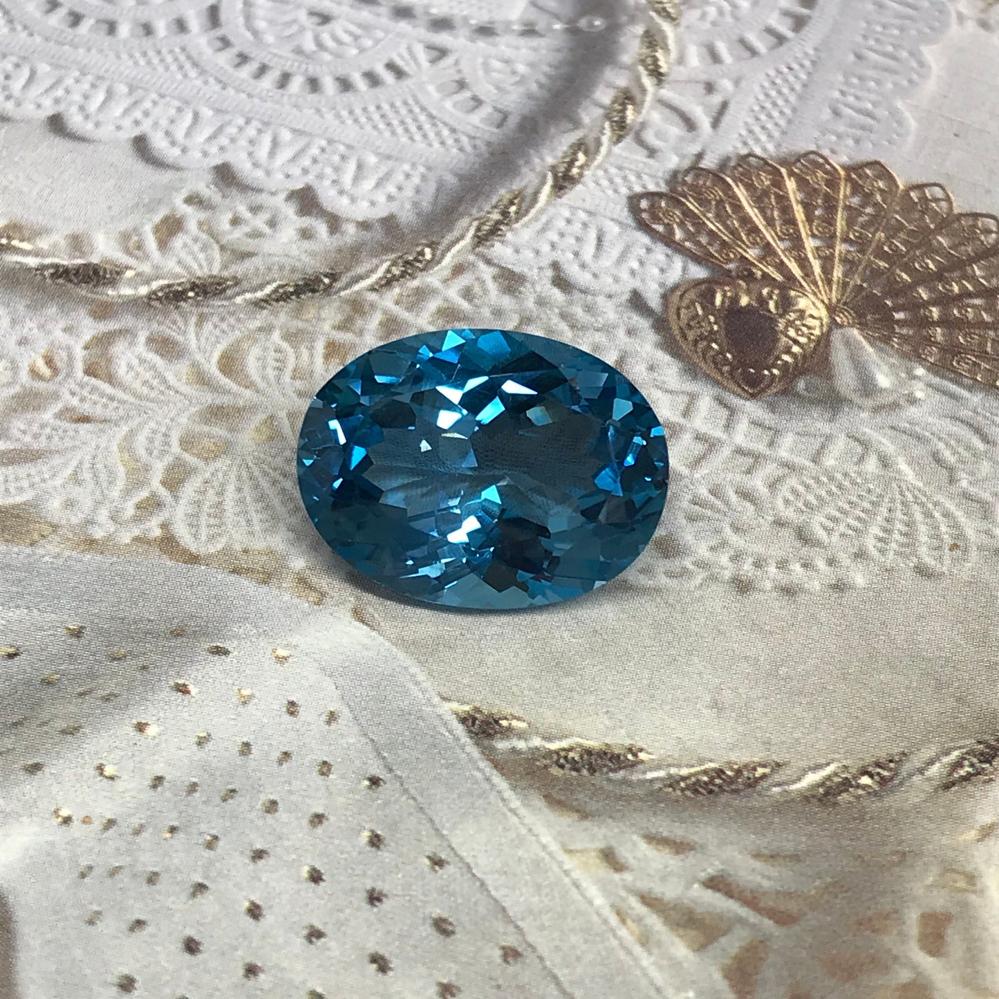 20x15mm Blue Topaz 21.3 Ct Oval Cut Loose Gem, Faceted Unmounted Blue Gemstone, December Birthstone, US Seller, Flowing Gems