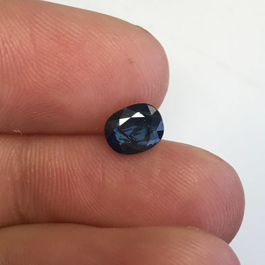 Dark Blue Sapphire 1 carat 6.5x5.2 mm Oval Cut