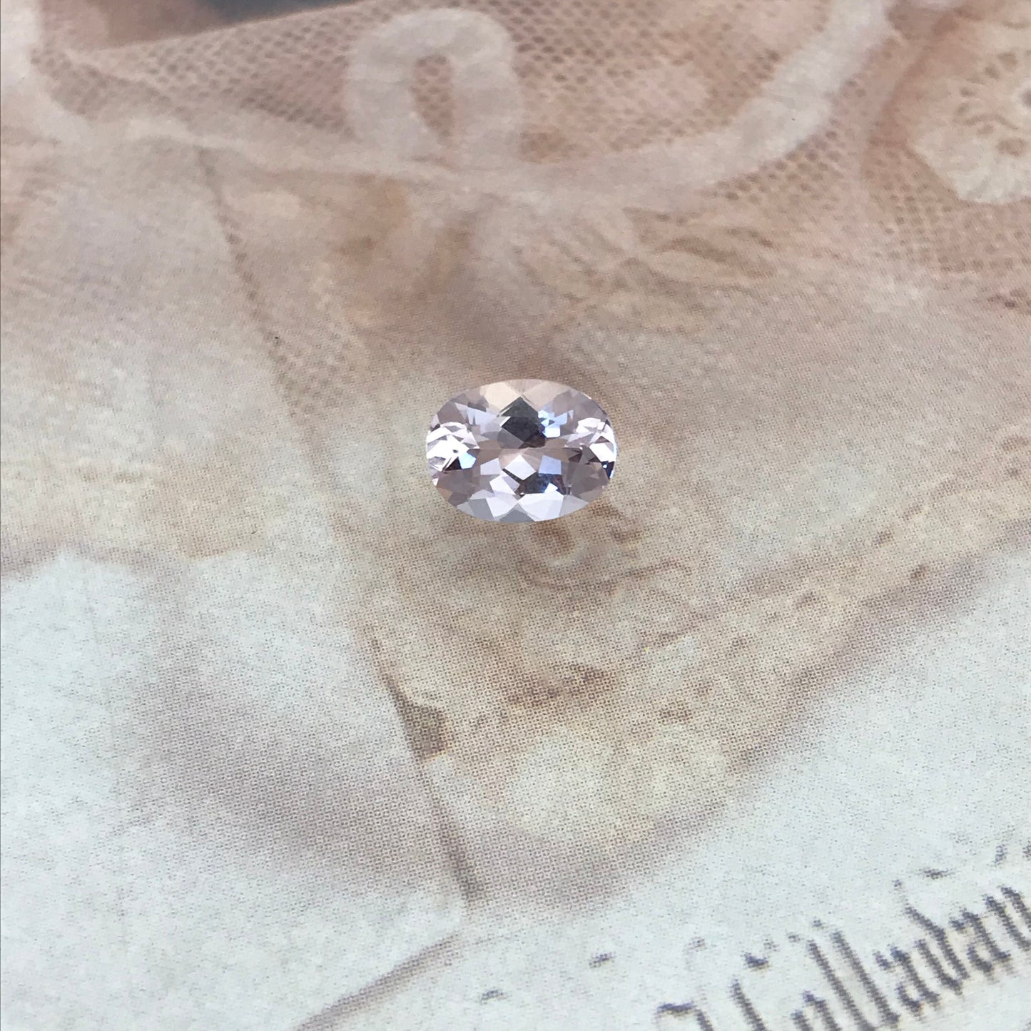 Morganite 1.1 carats 8x6 mm Oval Cut Light Purplish Pink Morganite, Faceted Loose Beryl Gemstone for Jewelry