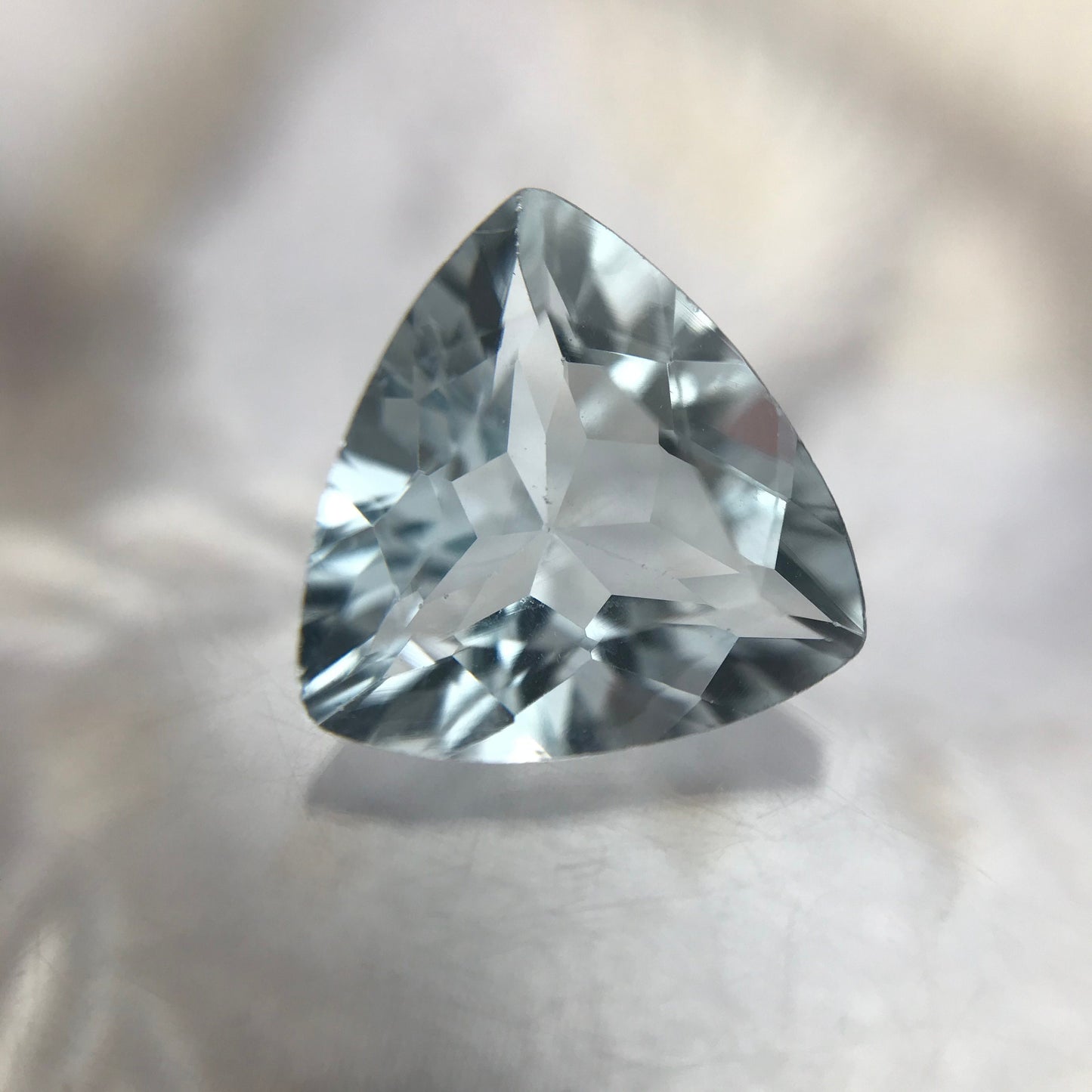 9mm Light Blue Aquamarine 1.85 Carats Trillion Cut Loose Beryl Unmounted Gemstone Faceted Gem March Birthstone