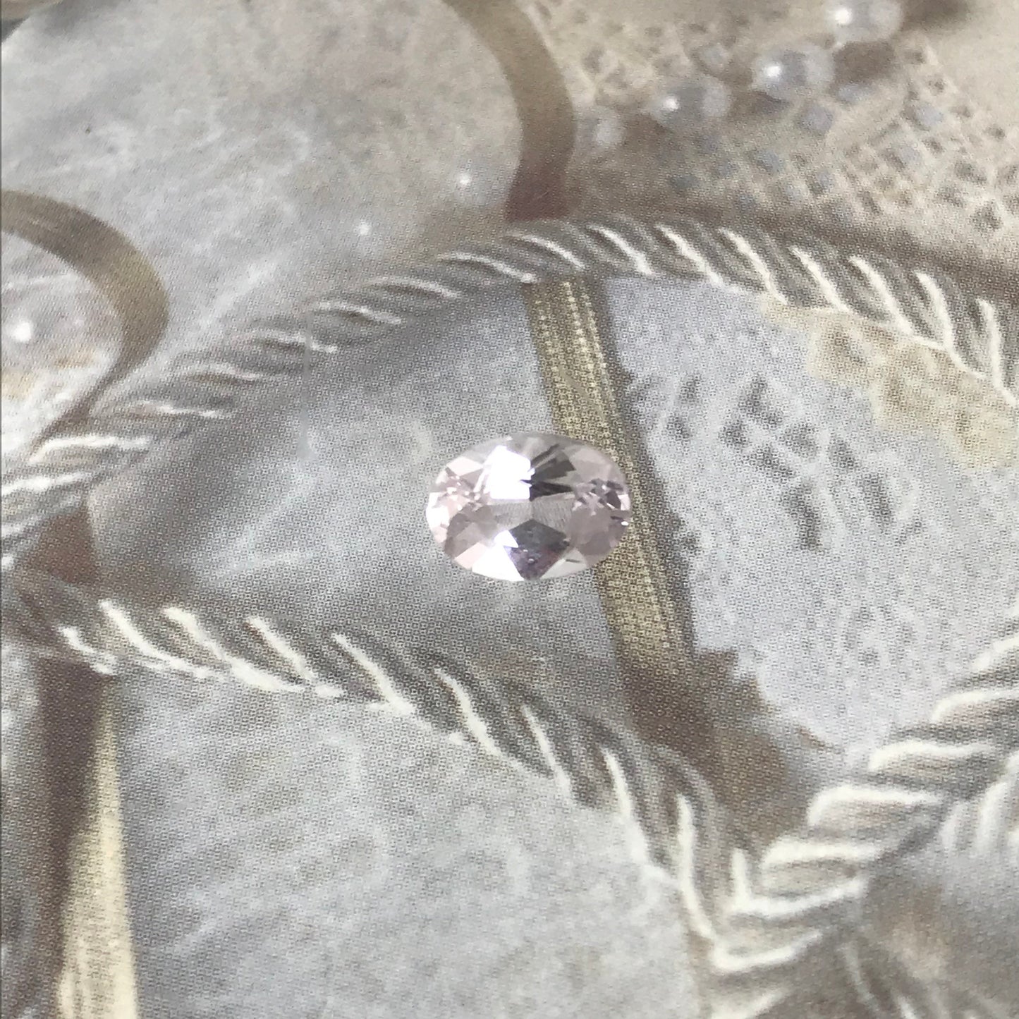 Light Purplish Pink Morganite 1.14 carats 8x6mm Oval Cut Morganite, Faceted Loose Beryl Unmounted Gemstone for Jewelry