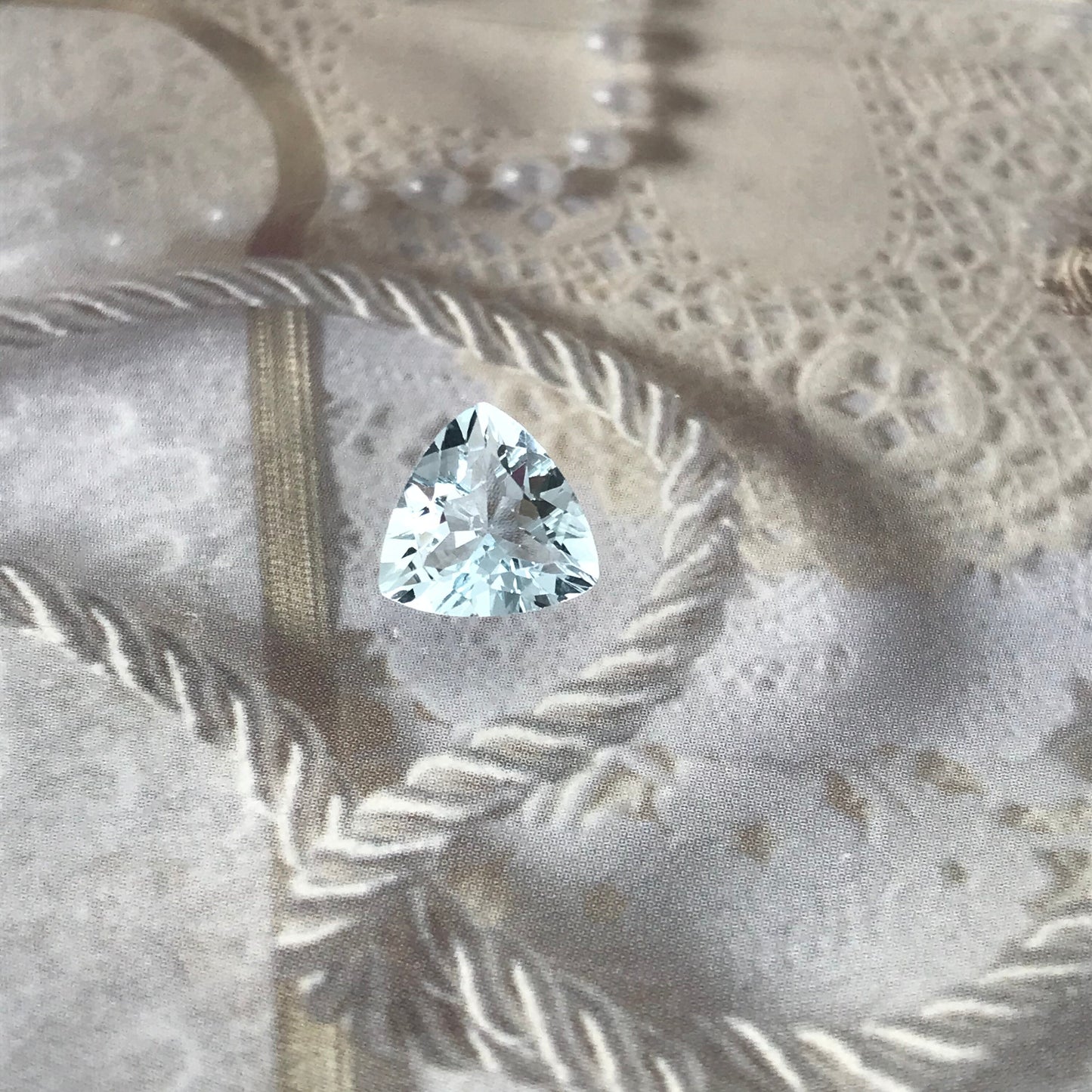 9mm Light Blue Aquamarine 1.85 Carats Trillion Cut Loose Beryl Unmounted Gemstone Faceted Gem March Birthstone